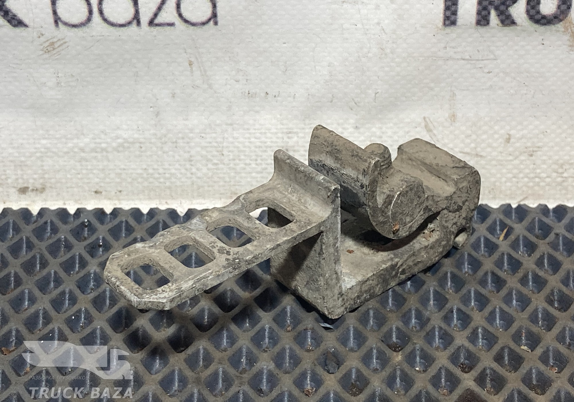 1878229 Кронштейн трубок AdBlue