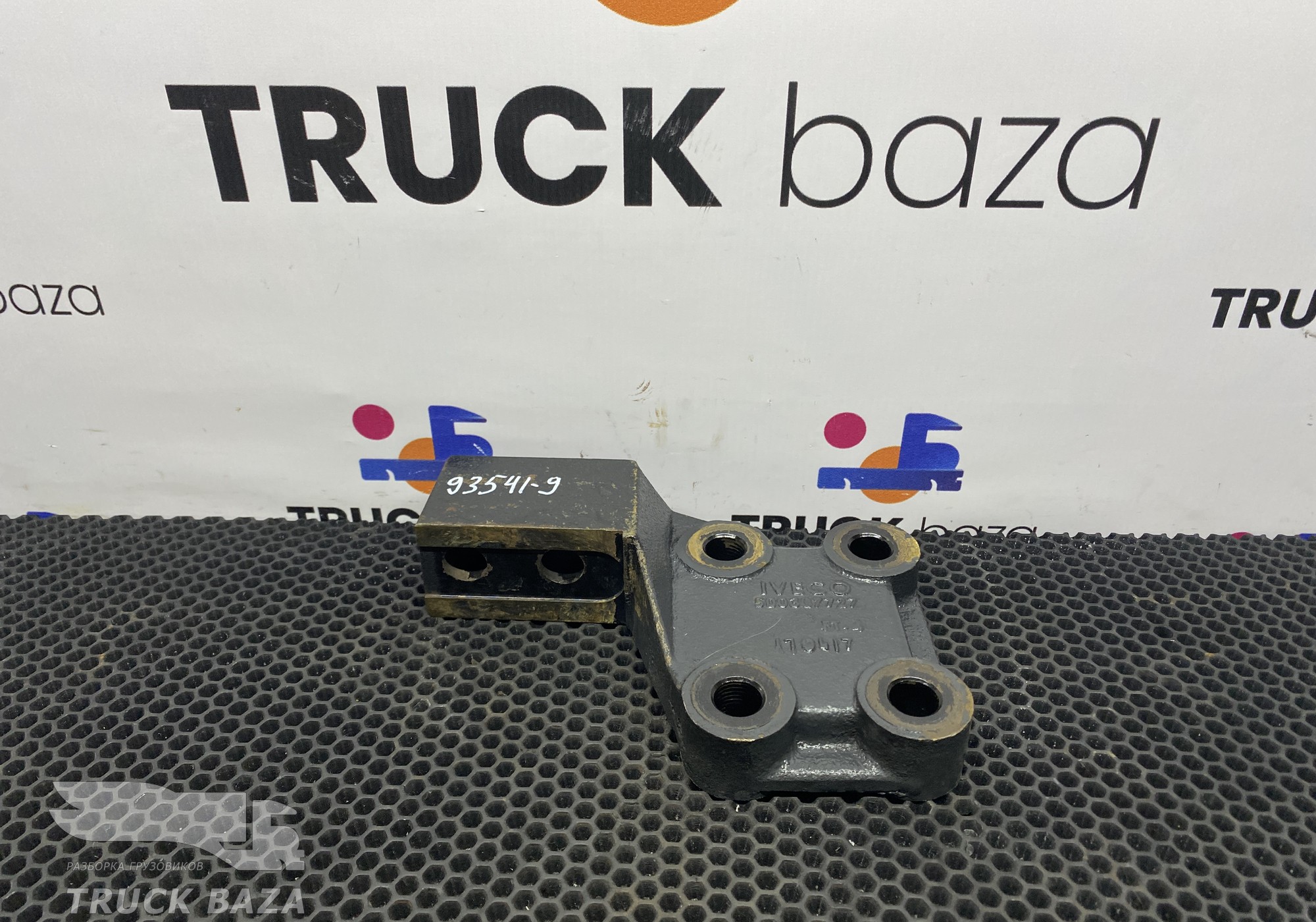 500307727 Кронштейн двигателя задний правый для Iveco Stralis