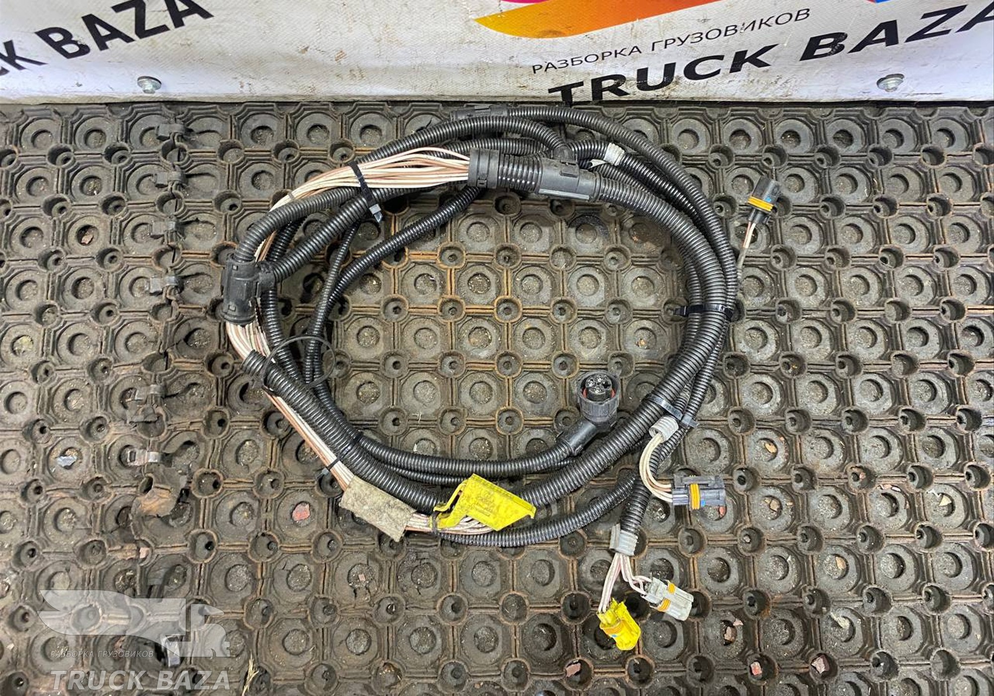 81254587298 Проводка фары для Man TGX I (с 2007)