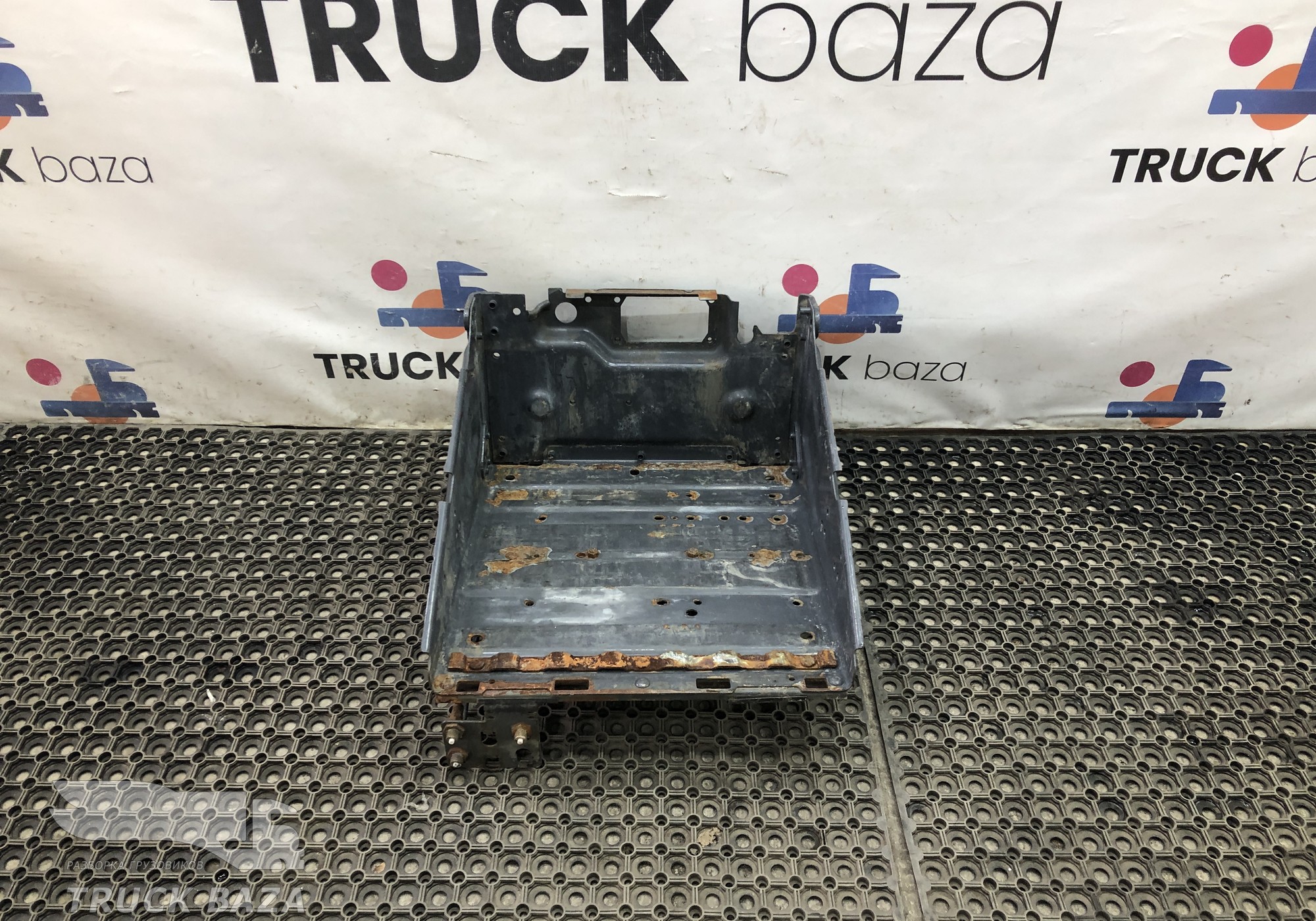 2577204 Ящик АКБ для Scania