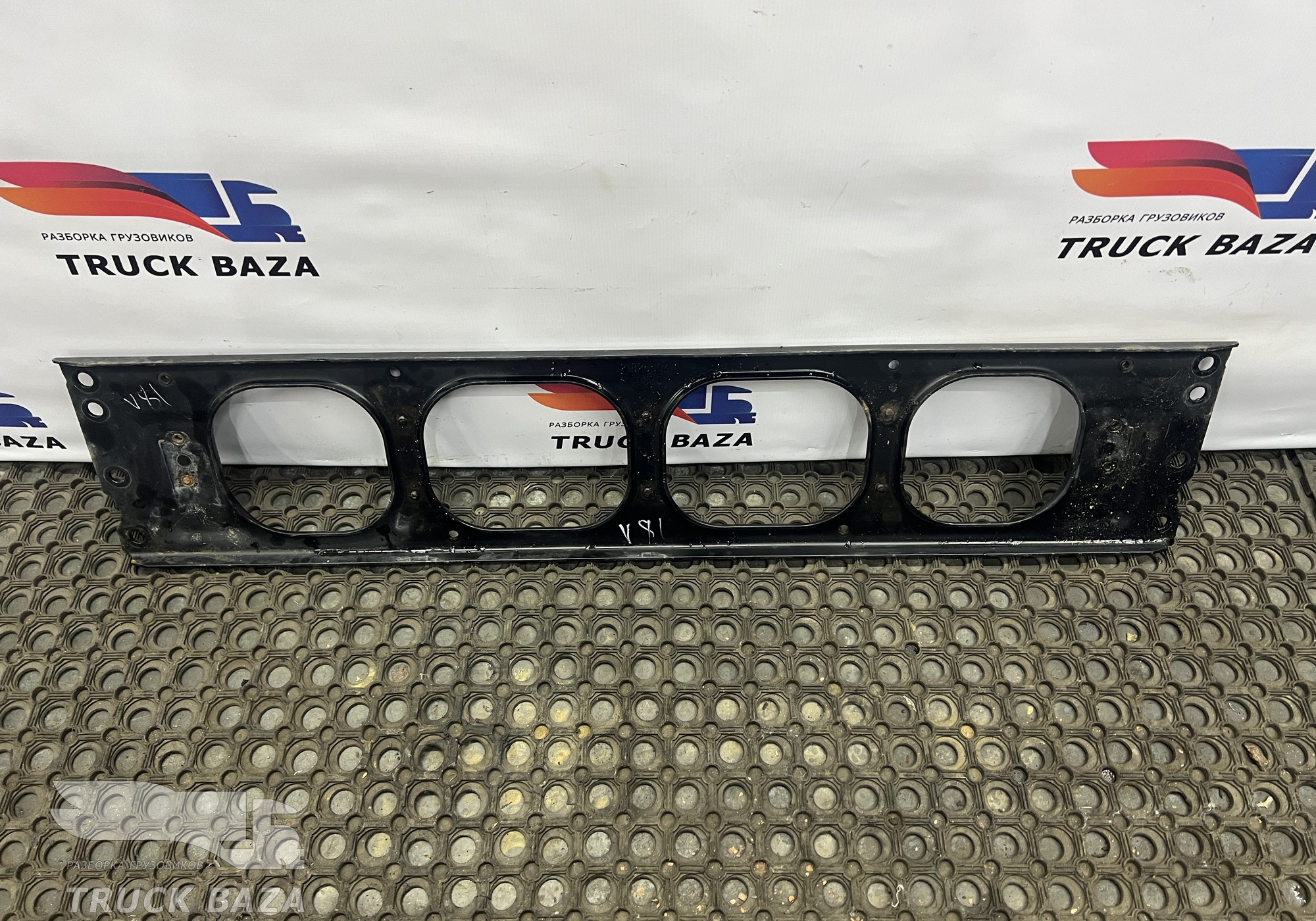 21825534 Траверса рамы передняя для Volvo FH 4 (с 2012)