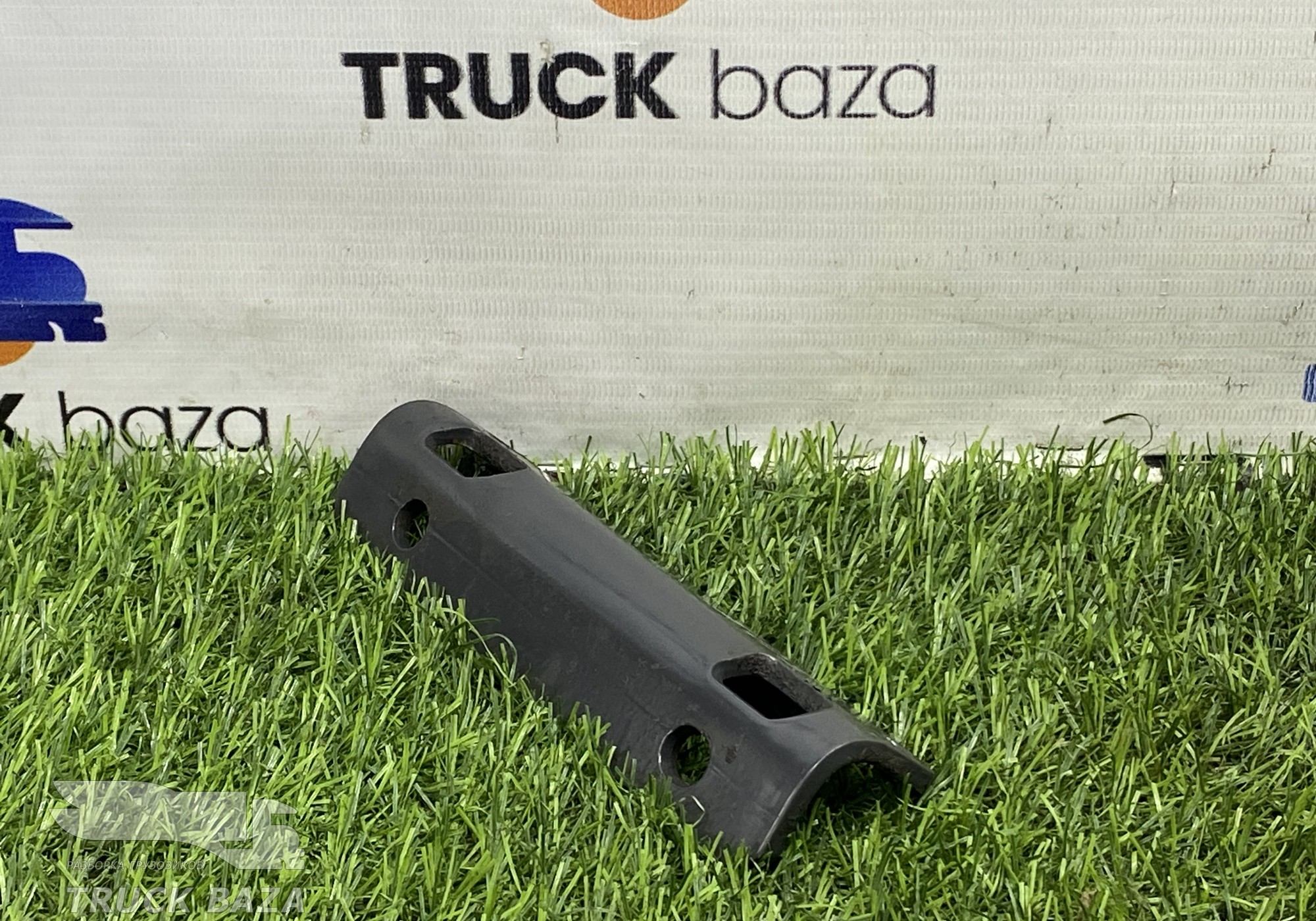 1915258 Кронштейн насоса подъёма кабины