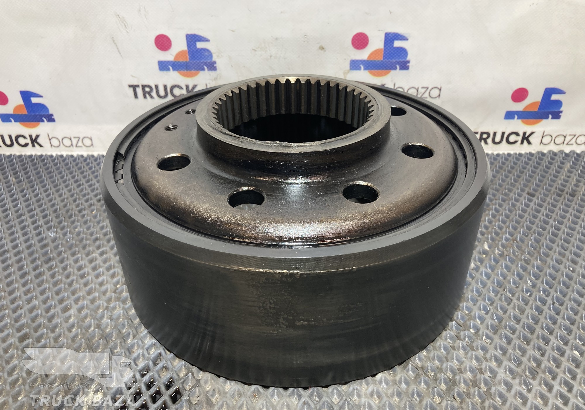 2405042A6E Шестерня бортового редуктора