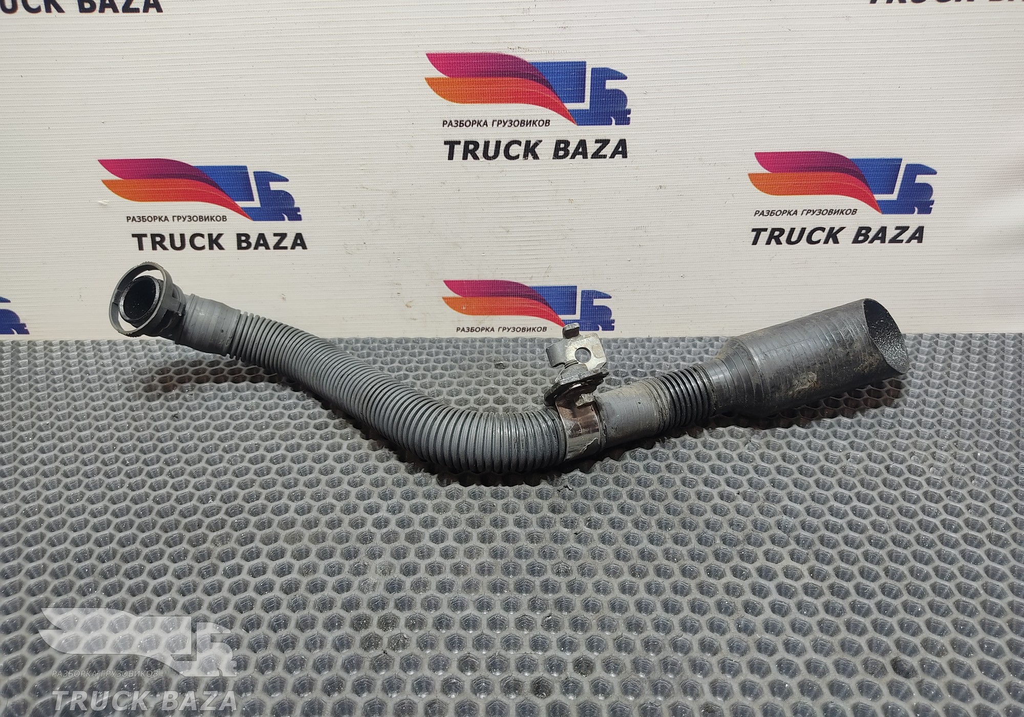 7421914338 Трубка картерных газов для Renault T