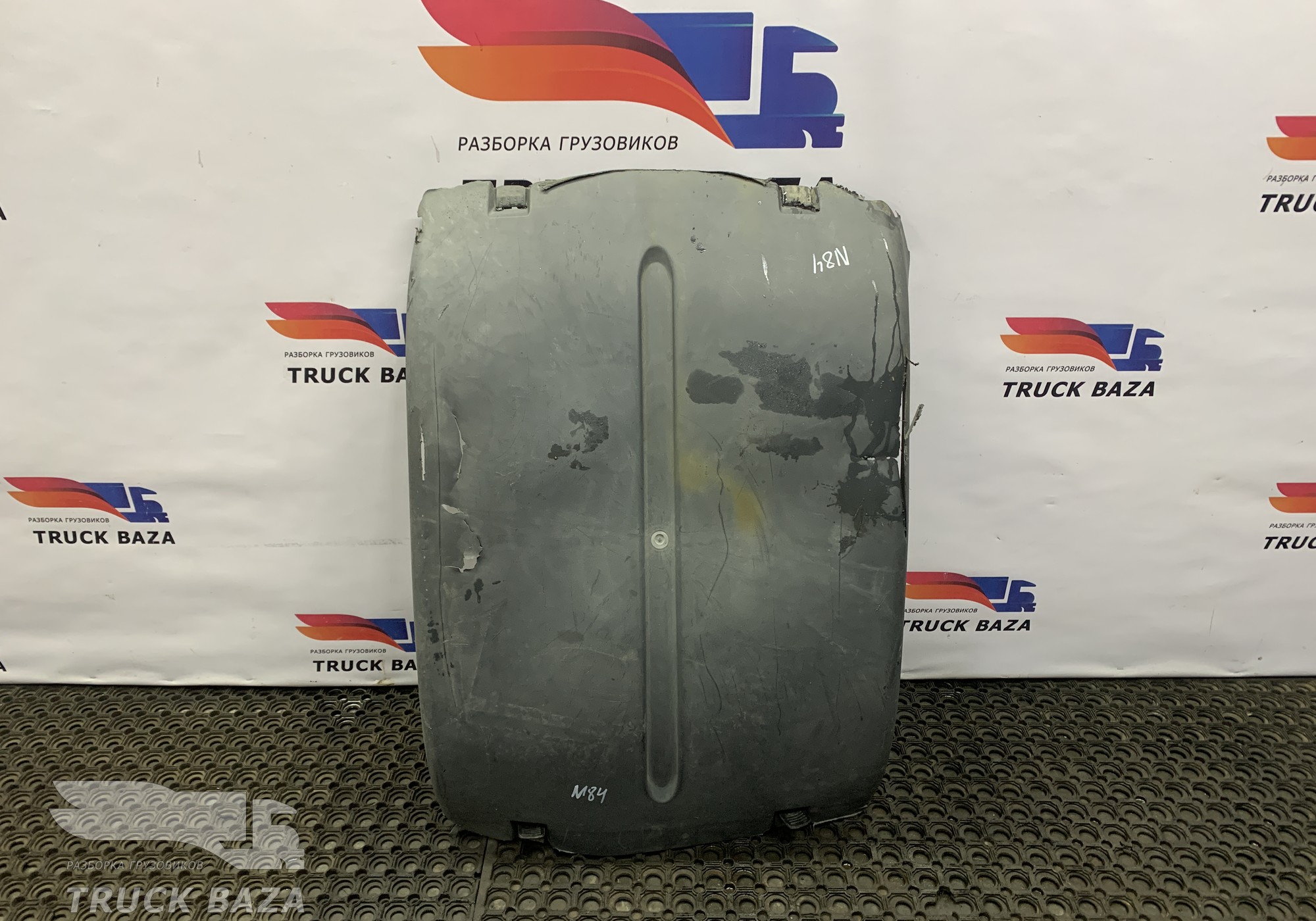 81664106606 Крыло заднее верхняя часть