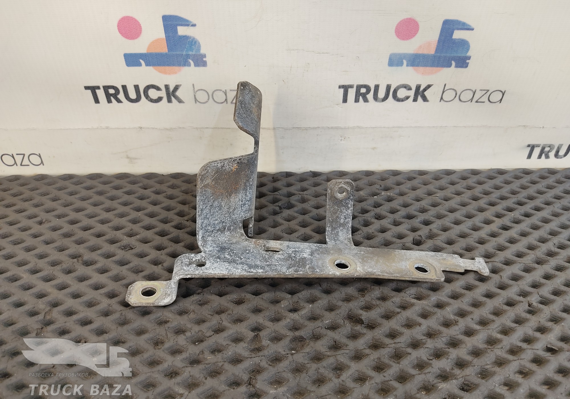 51063405175 Кронштейн воздушных трубок для Man TGX II (с 2012)