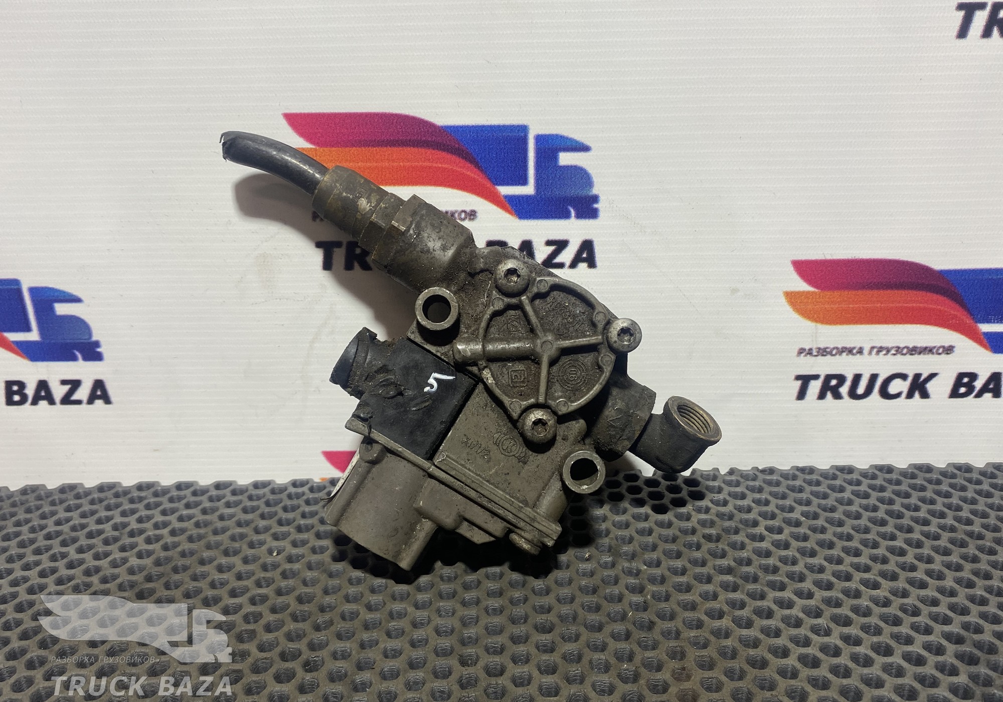20516342 Кран ABS