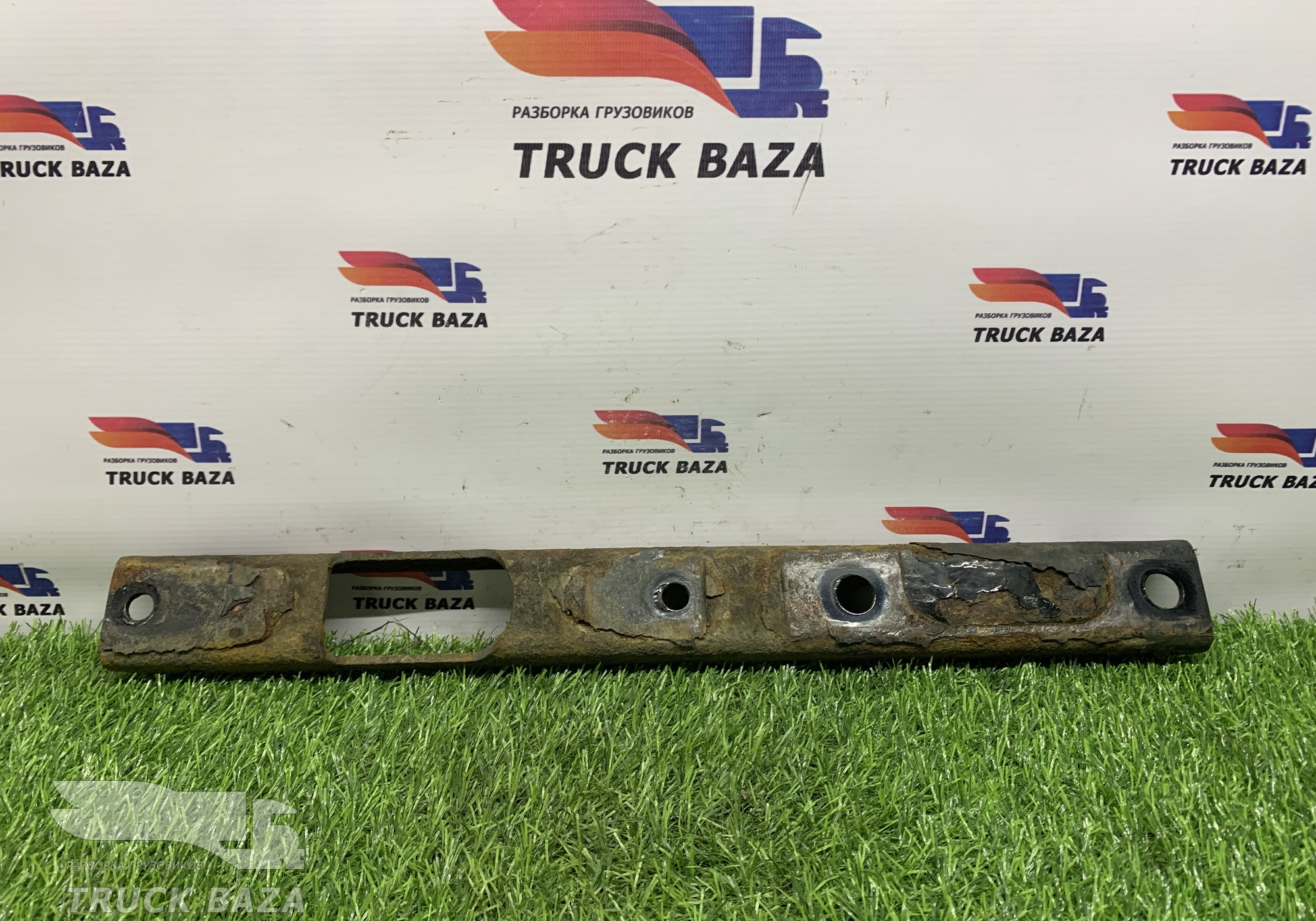 1679755 Кронштейн ресивера