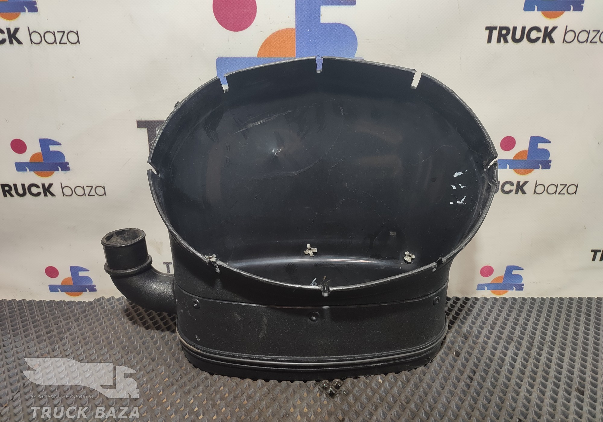 549011109530 Патрубок воздушного фильтра для КАМАЗ 54901