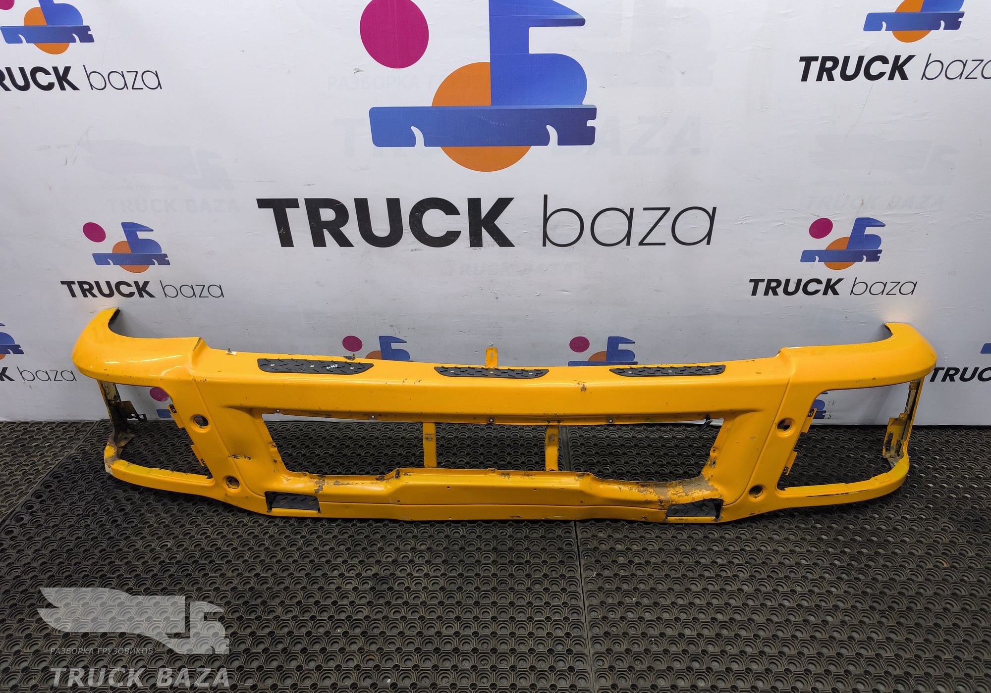 DZ93259932159 Бампер передний для Shacman F3000 (с 2009)