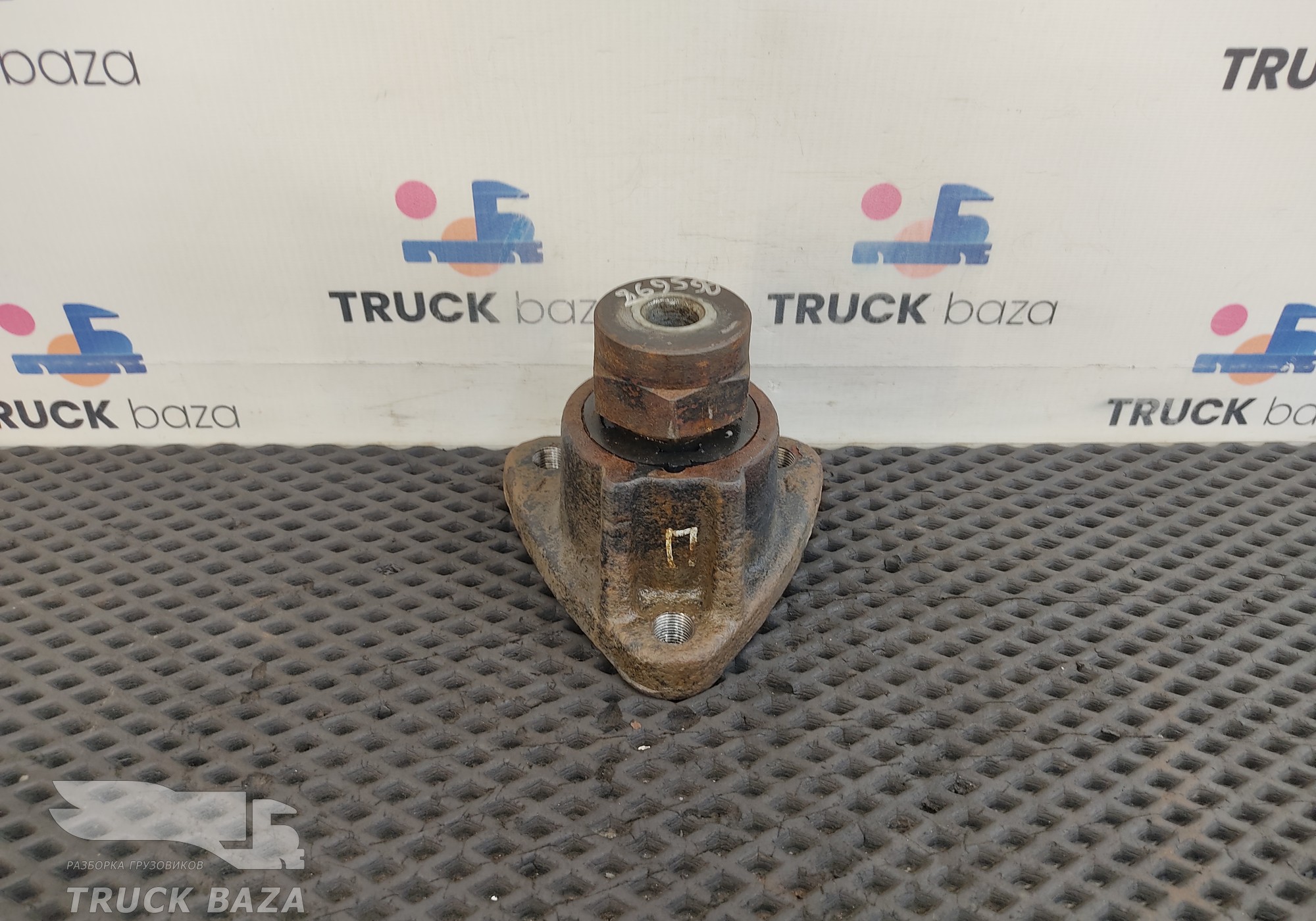 549013704001 Кронштейн ящика АКБ для КАМАЗ 54901