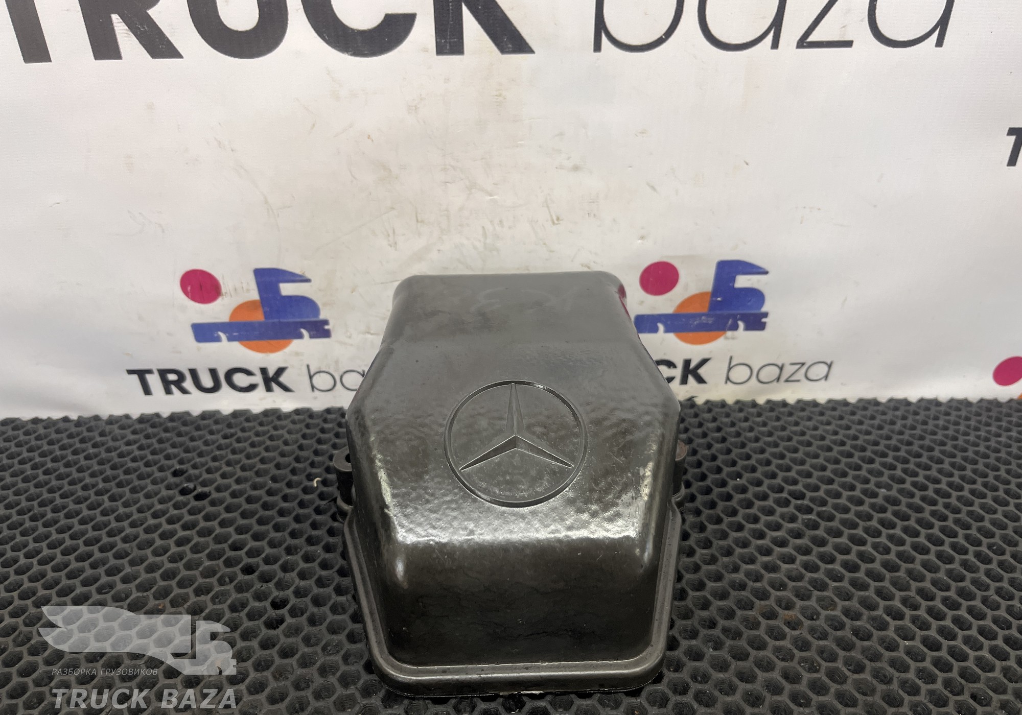 A4570100130 Крышка ГБЦ клапанная для Mercedes-Benz Actros MP1 (с 1996 по 2003)
