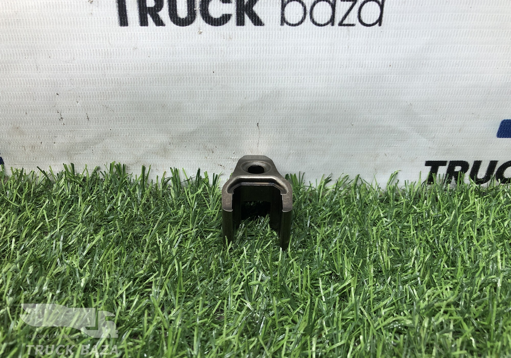 51101040065 Кронштейн форсунки топливной