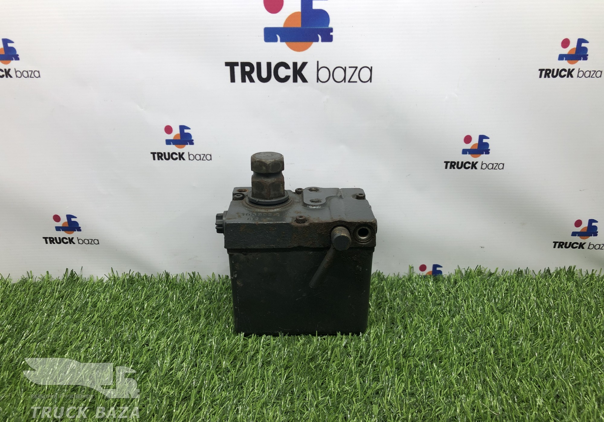 0015533801 Насос подъема кабины для Mercedes-Benz Actros MP3 (с 2008)