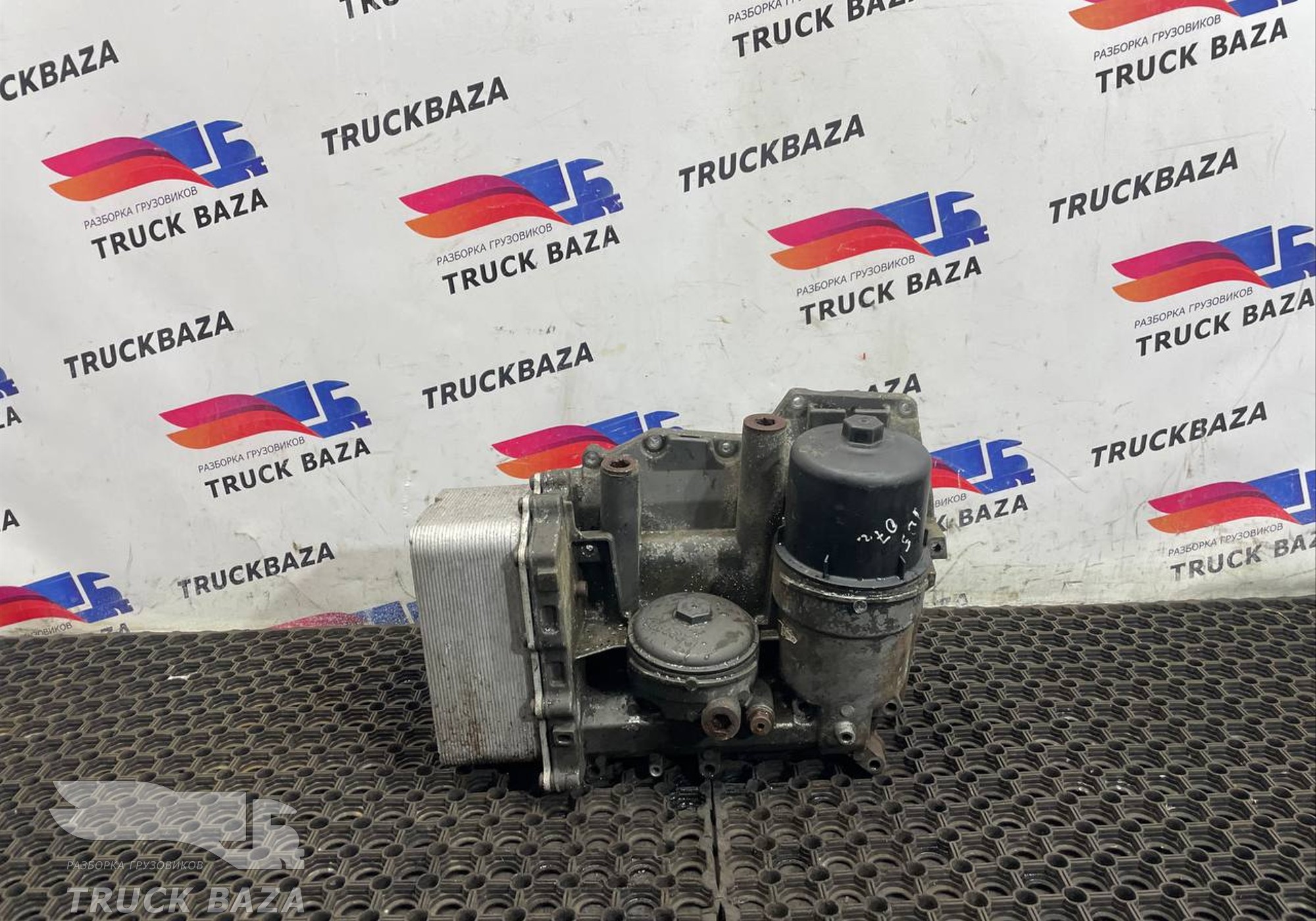 1725349 Корпус масляного фильтра для Daf XF105 (с 2005)