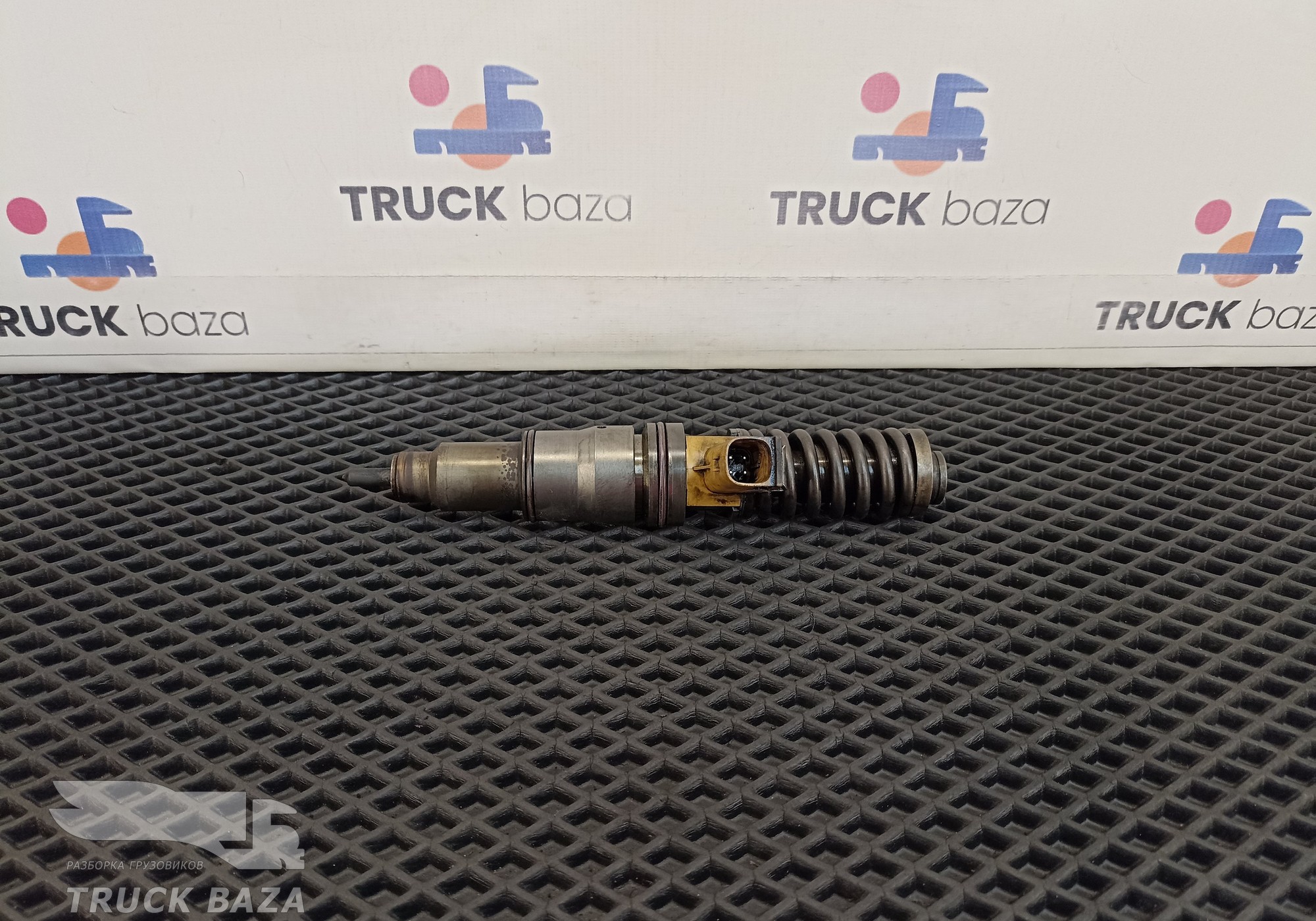 7421644596 Форсунка топливная для Renault