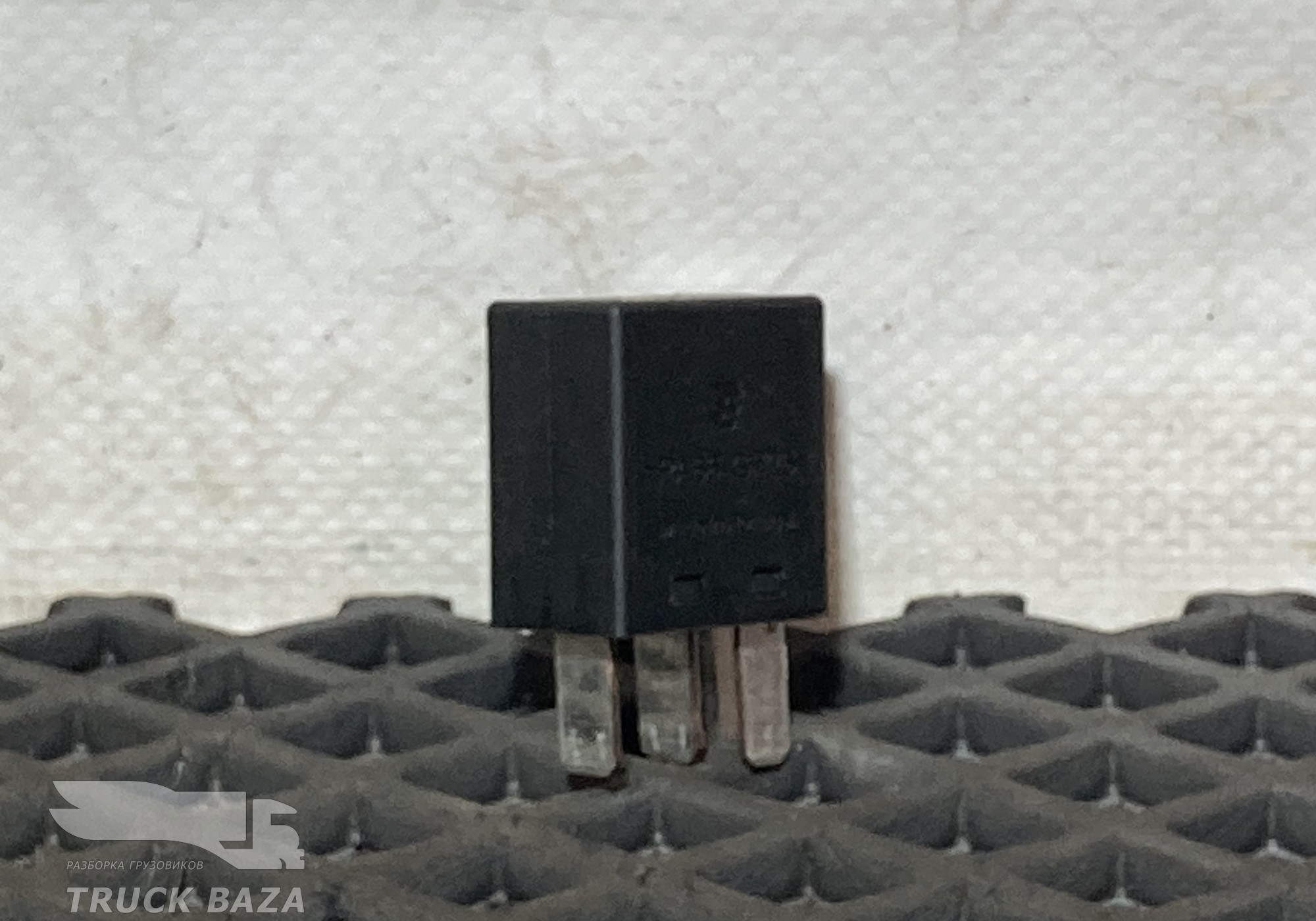 V23074A1002 Реле 24V