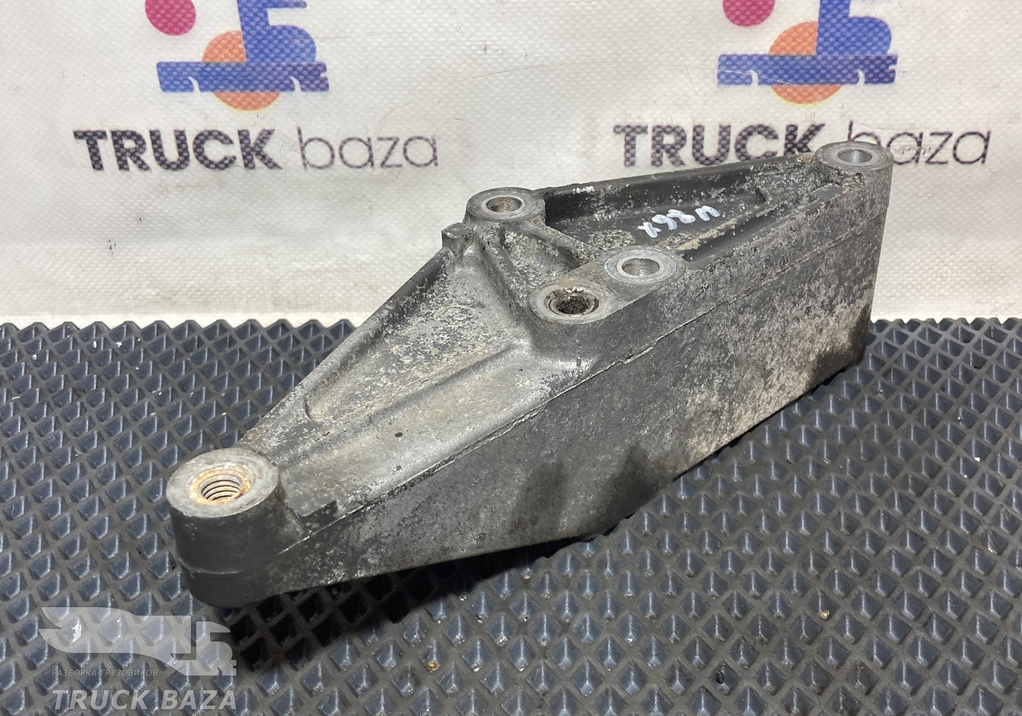 1653294 Кронштейн патрубка интеркулера для Daf XF105 (с 2005)