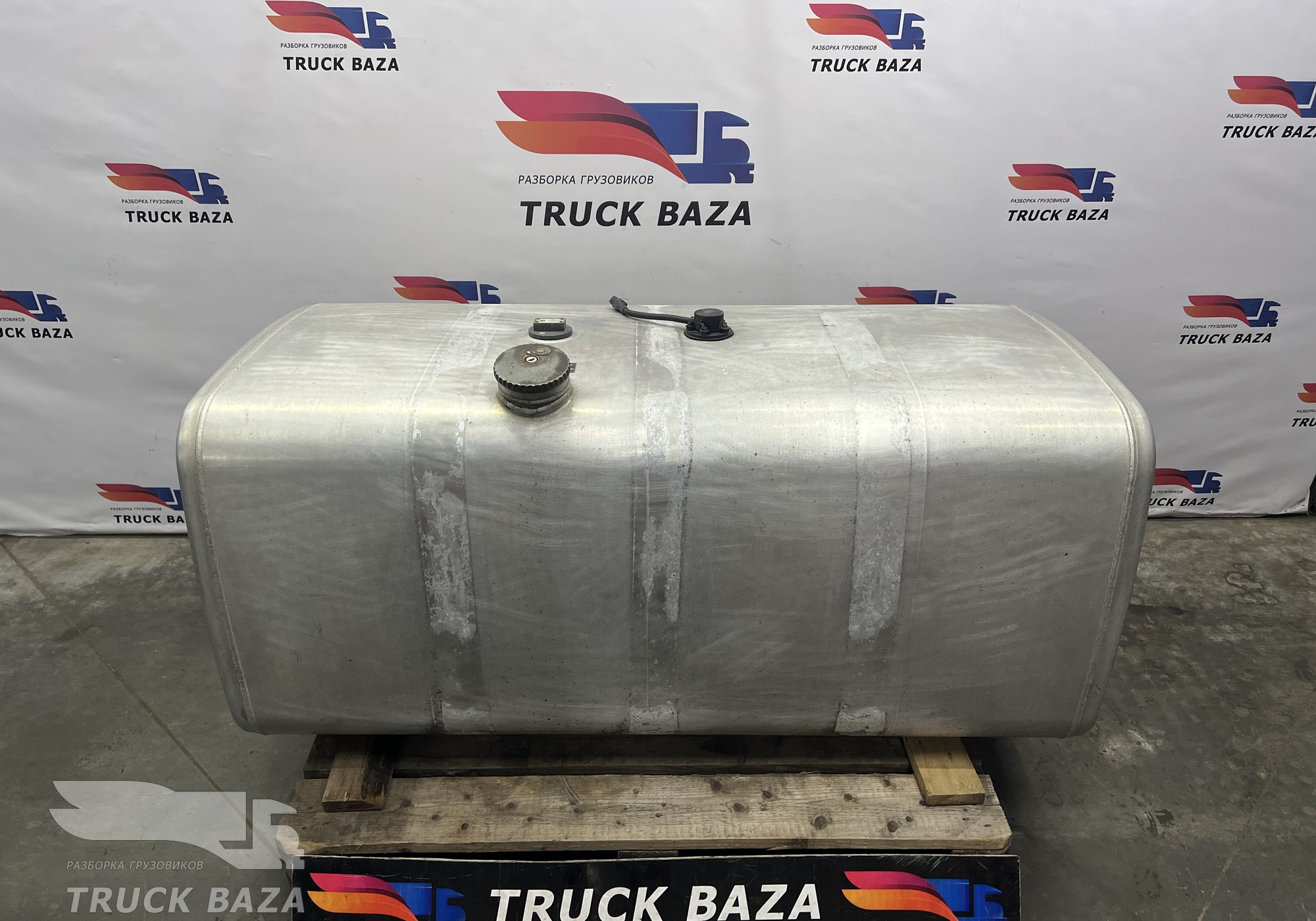 65205110101065 Бак топливный 600L для КАМАЗ 54901