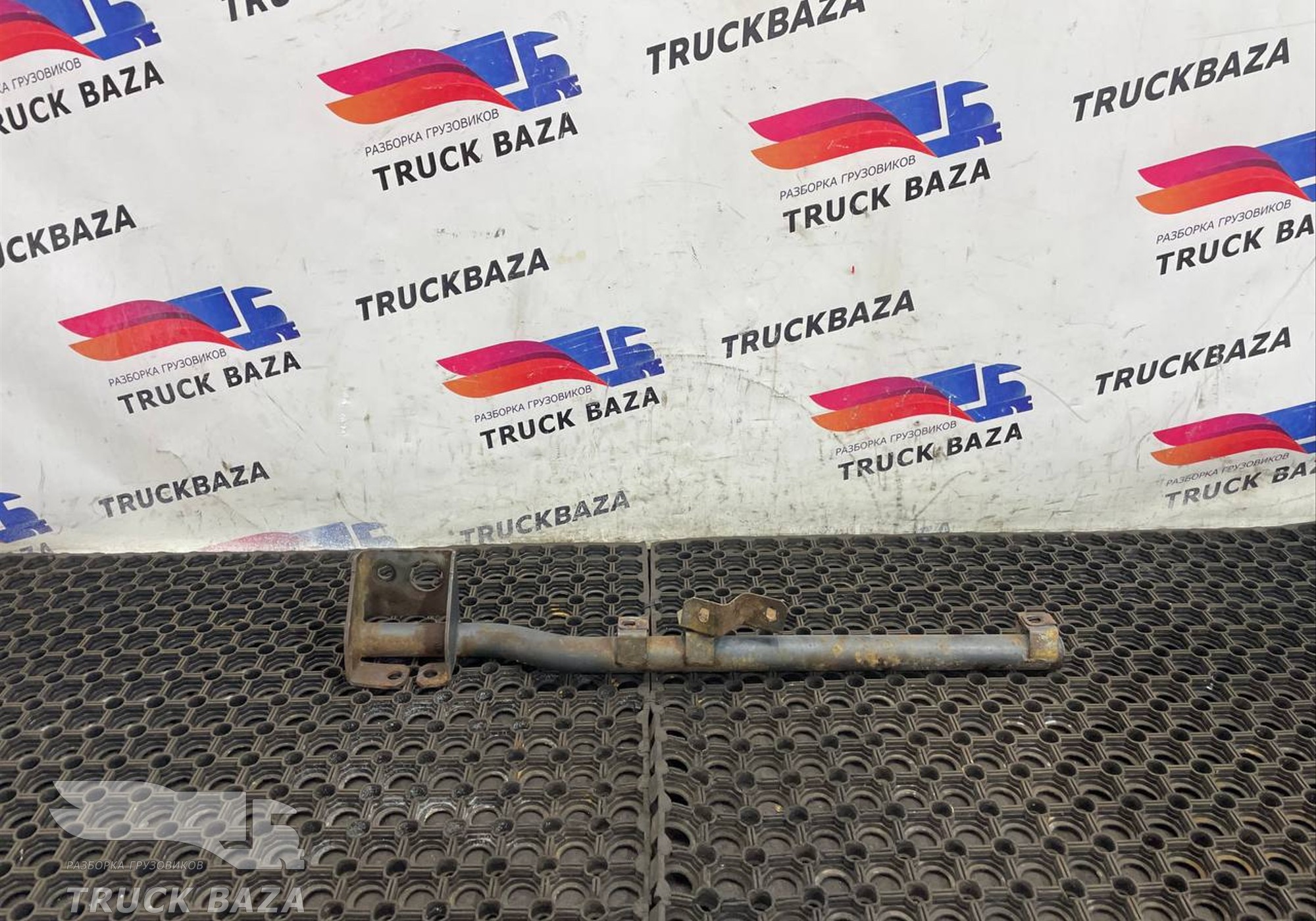 A9303101958 Кронштейн крыла заднего левого для Mercedes-Benz Actros MP3 (с 2008)