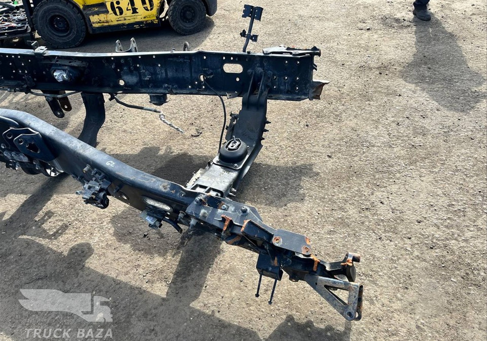 Кронштейн траверсы рамы для DongFeng GX DFH4180