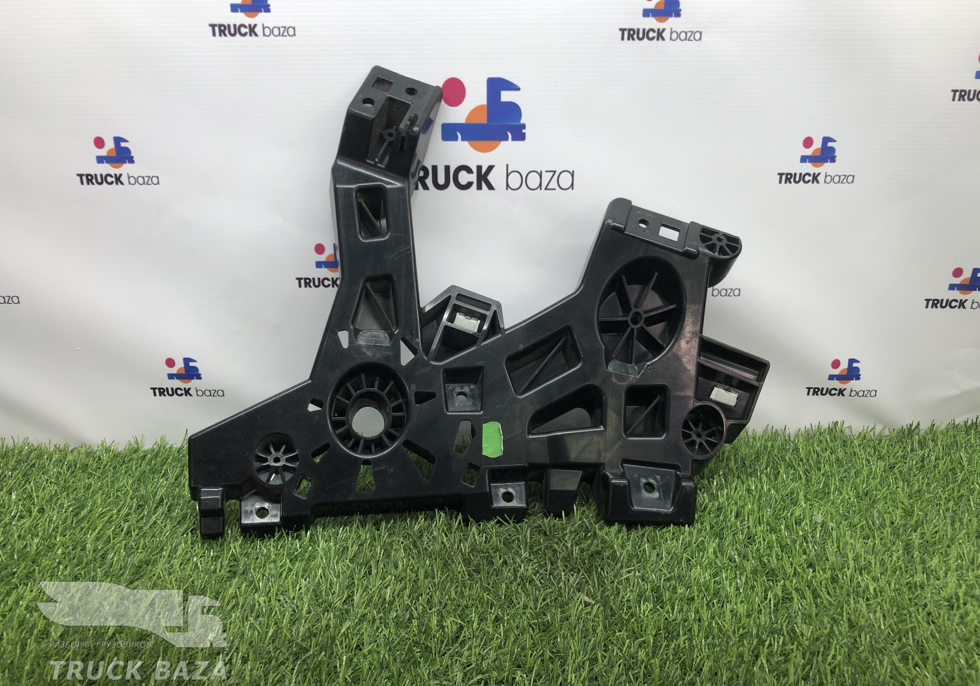 2536186 Кронштейн панели приборов