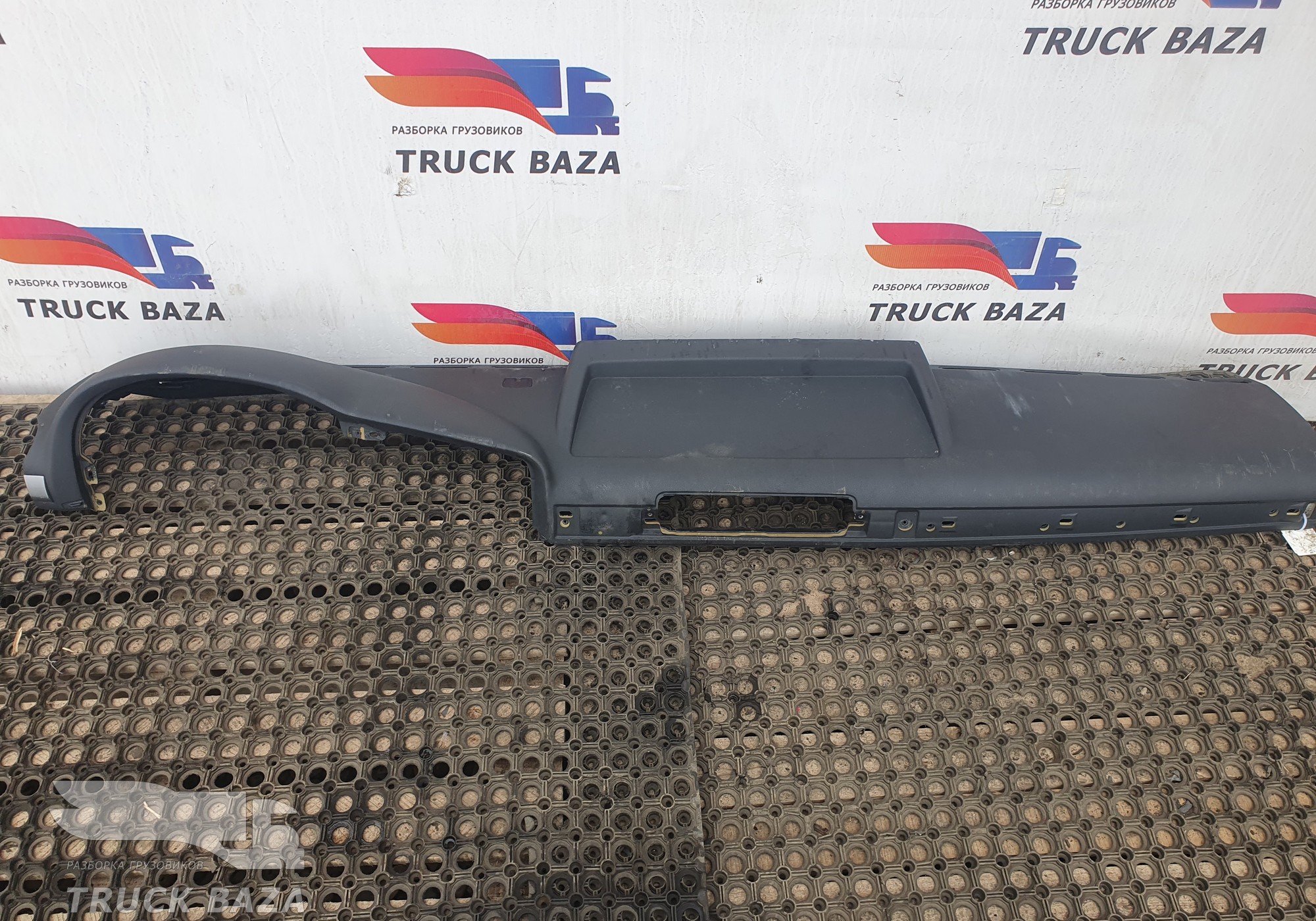 81617016301 Передняя панель салона для Man TGX