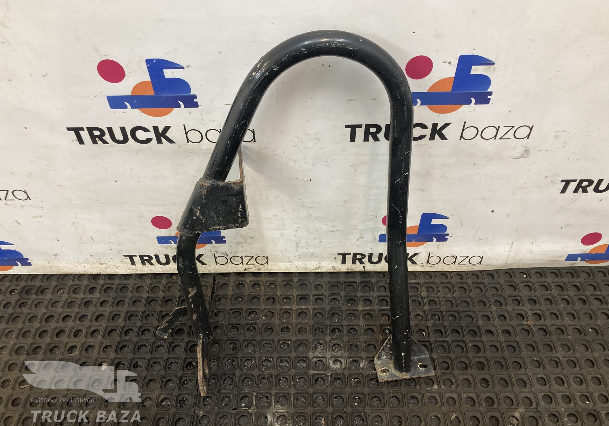 54908404524 Поручень за кабиной для КАМАЗ 5490 (с 2013)