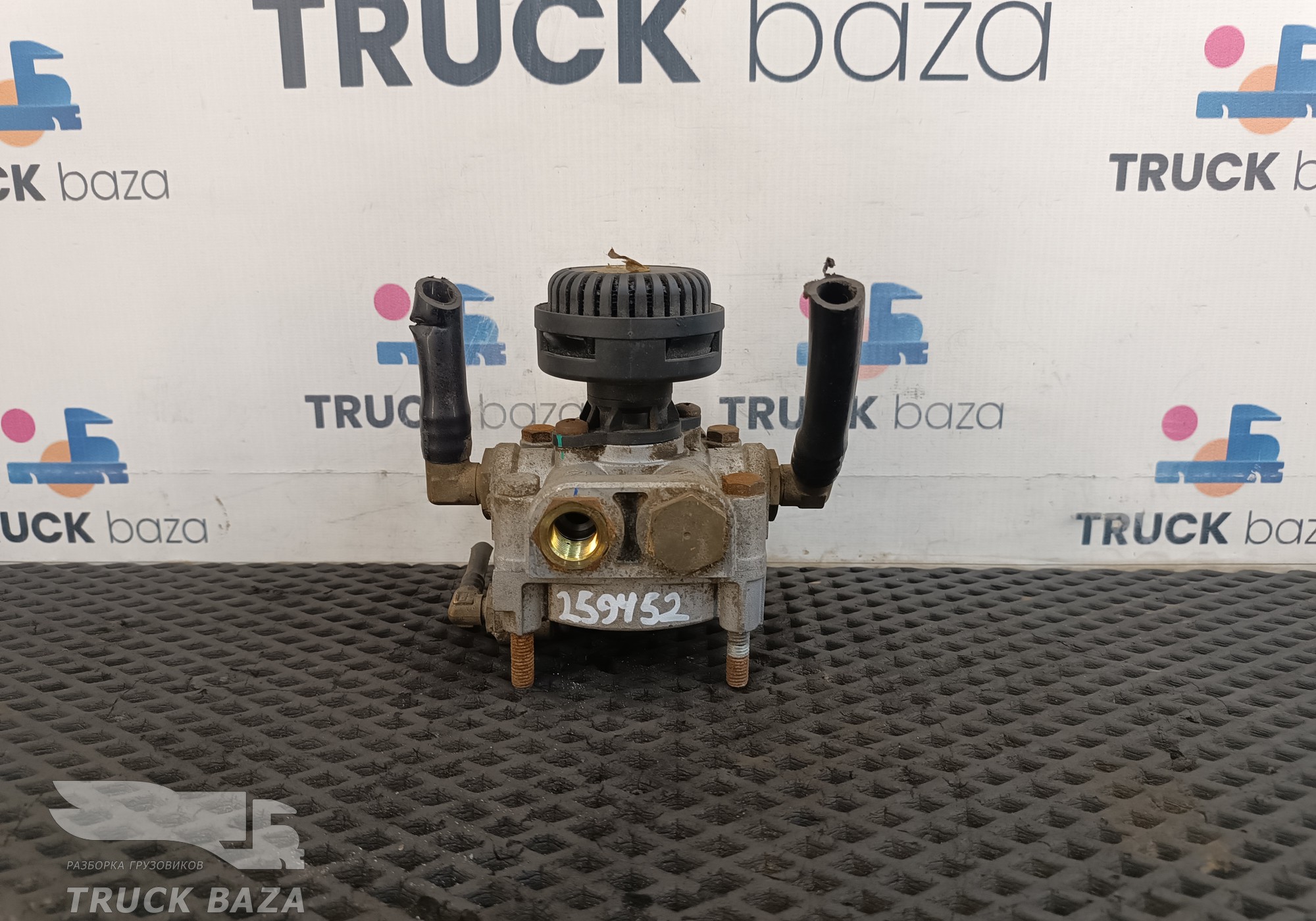 DZ95259361105 Клапан ускорительный для Shacman