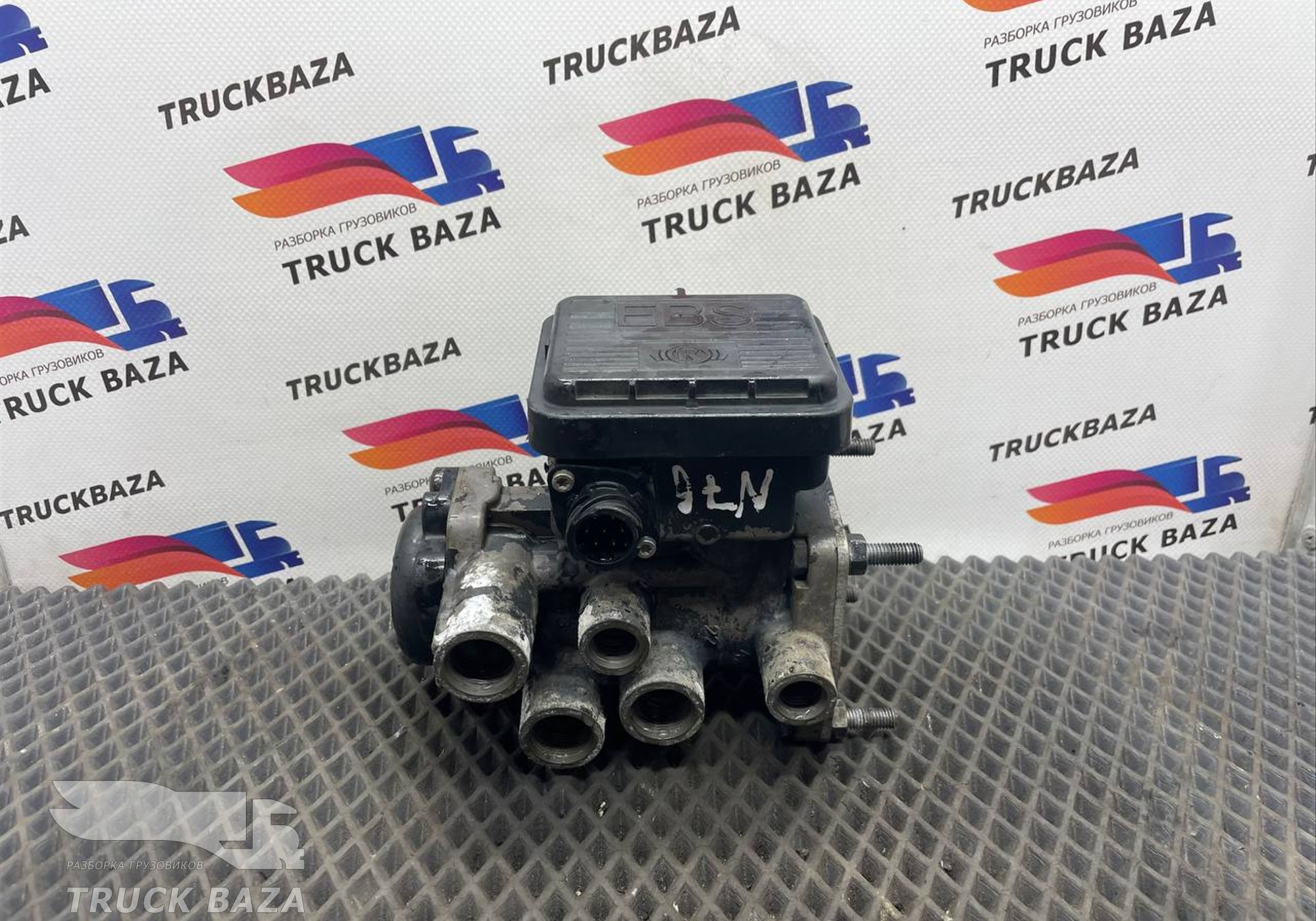 81523016213 Кран управления тормозами прицепа для Man TGX TG3 (с 2020)