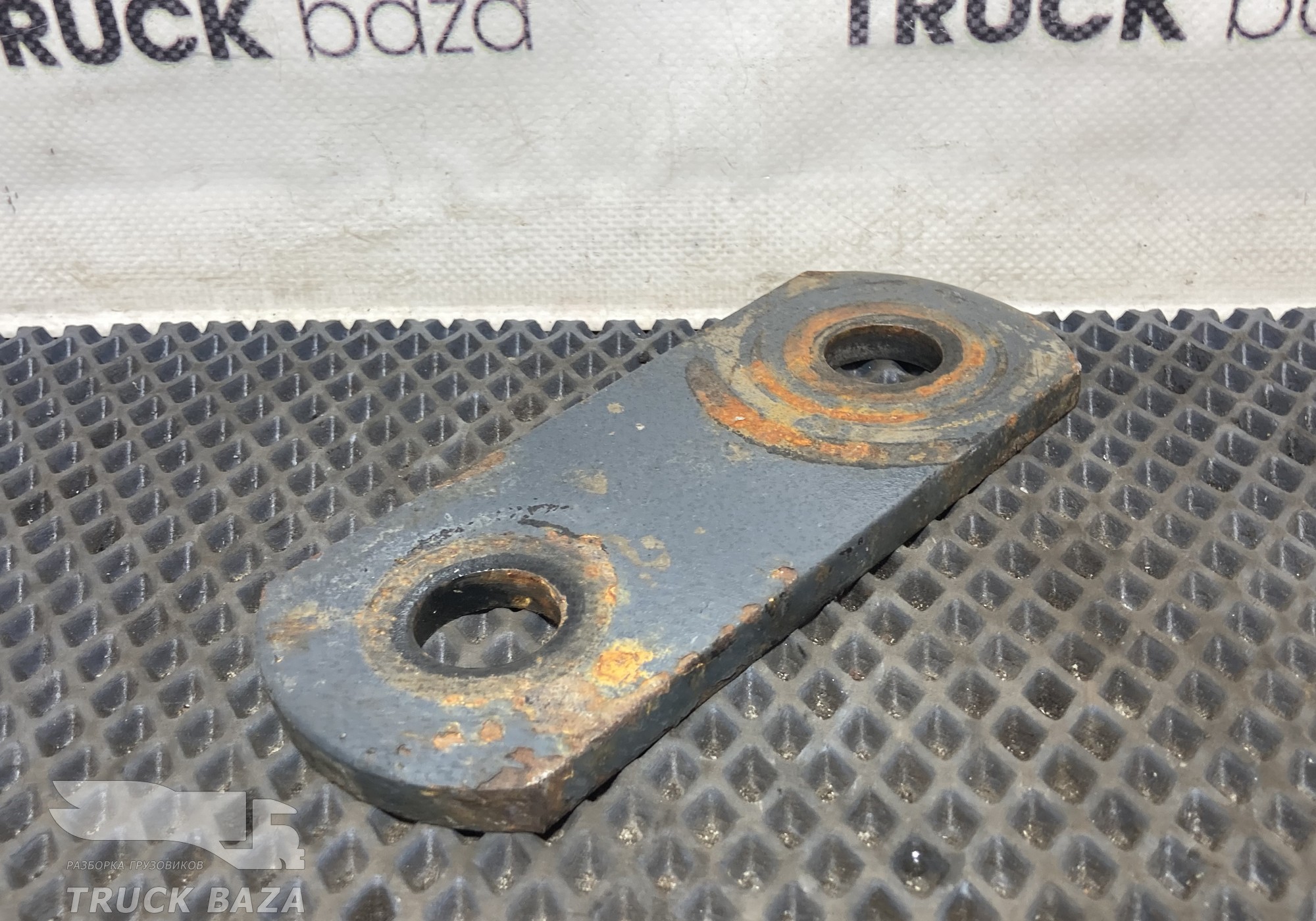 A9413220020 Серьга передней рессоры для Mercedes-Benz Axor II (с 2004 по 2010)