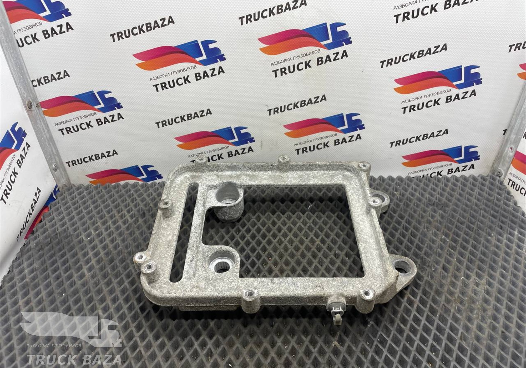 51116403082 Кронштейн блока управления двигателем для Man TGX TG3 (с 2020)