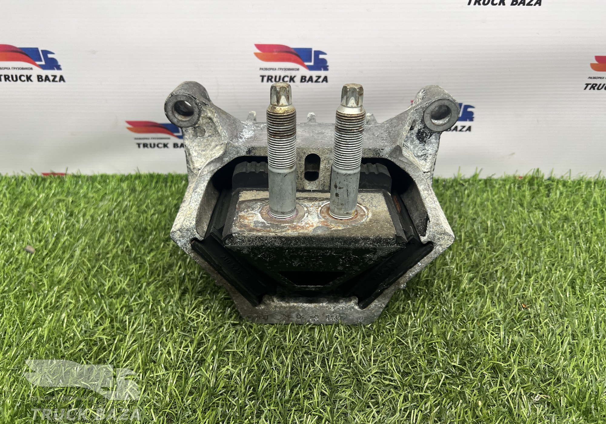 81962100597 Подушка двигателя задняя