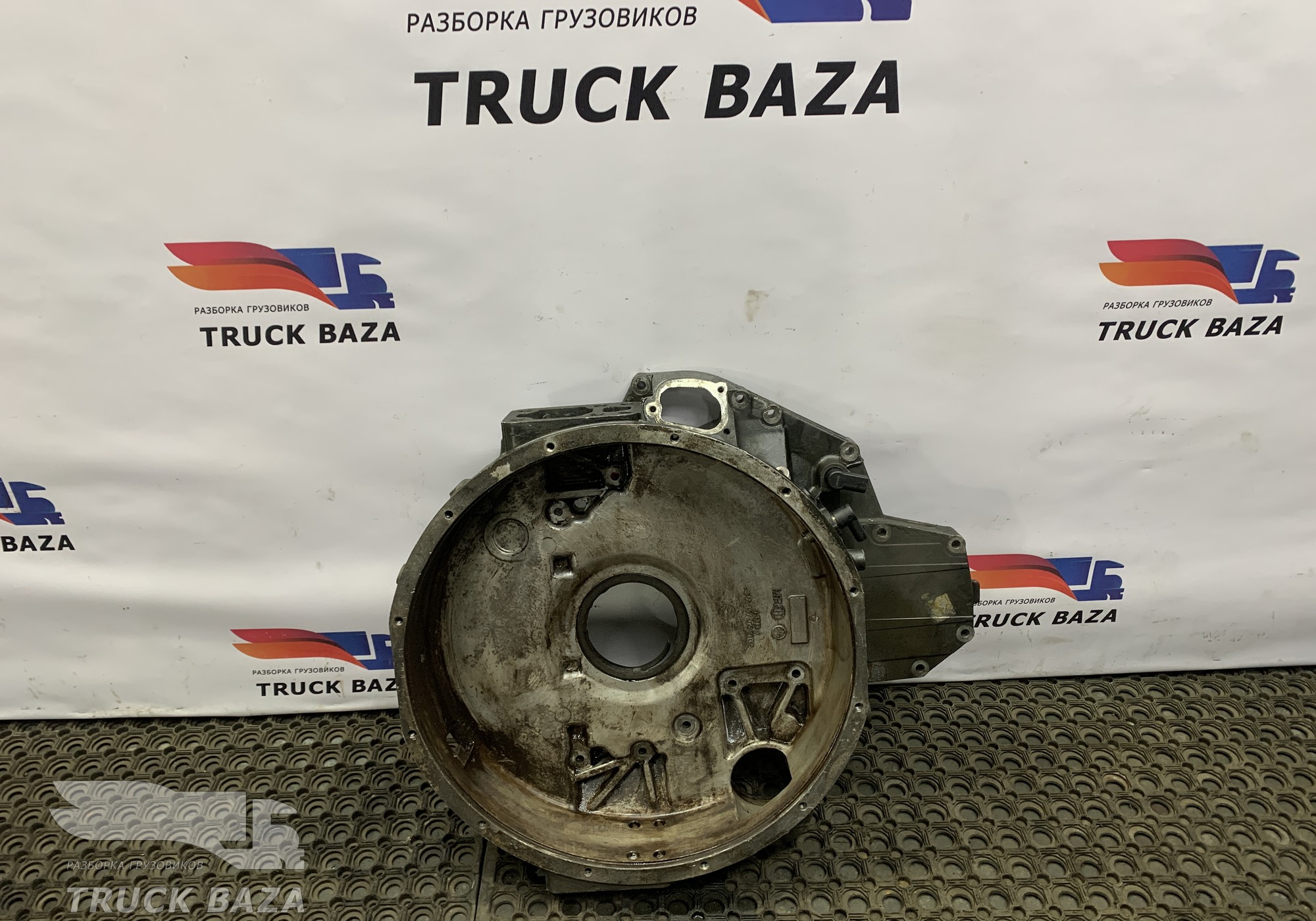 A4570152102 Кожух маховика