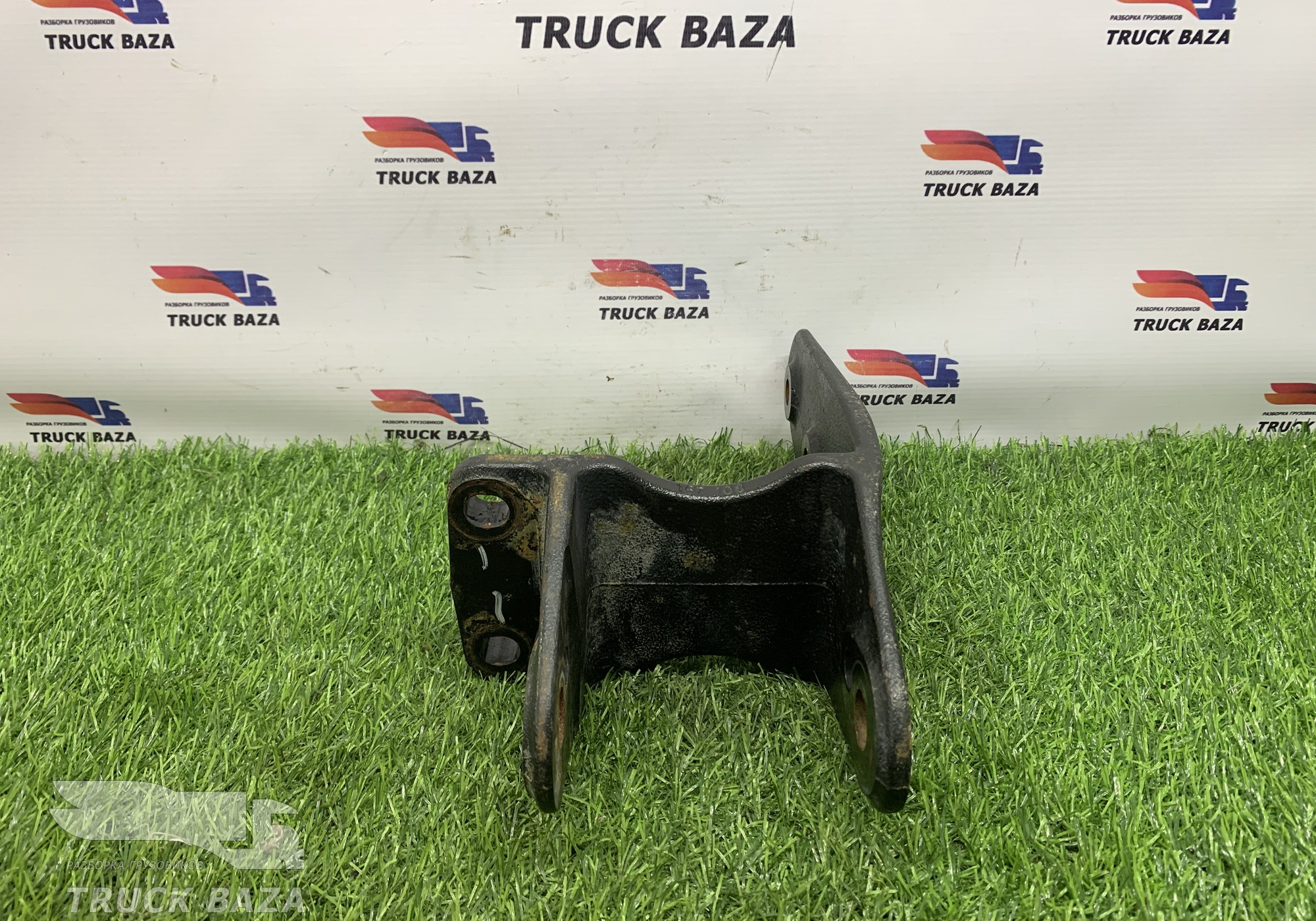 000460013915 Кронштейн кабины задний для КАМАЗ 54901