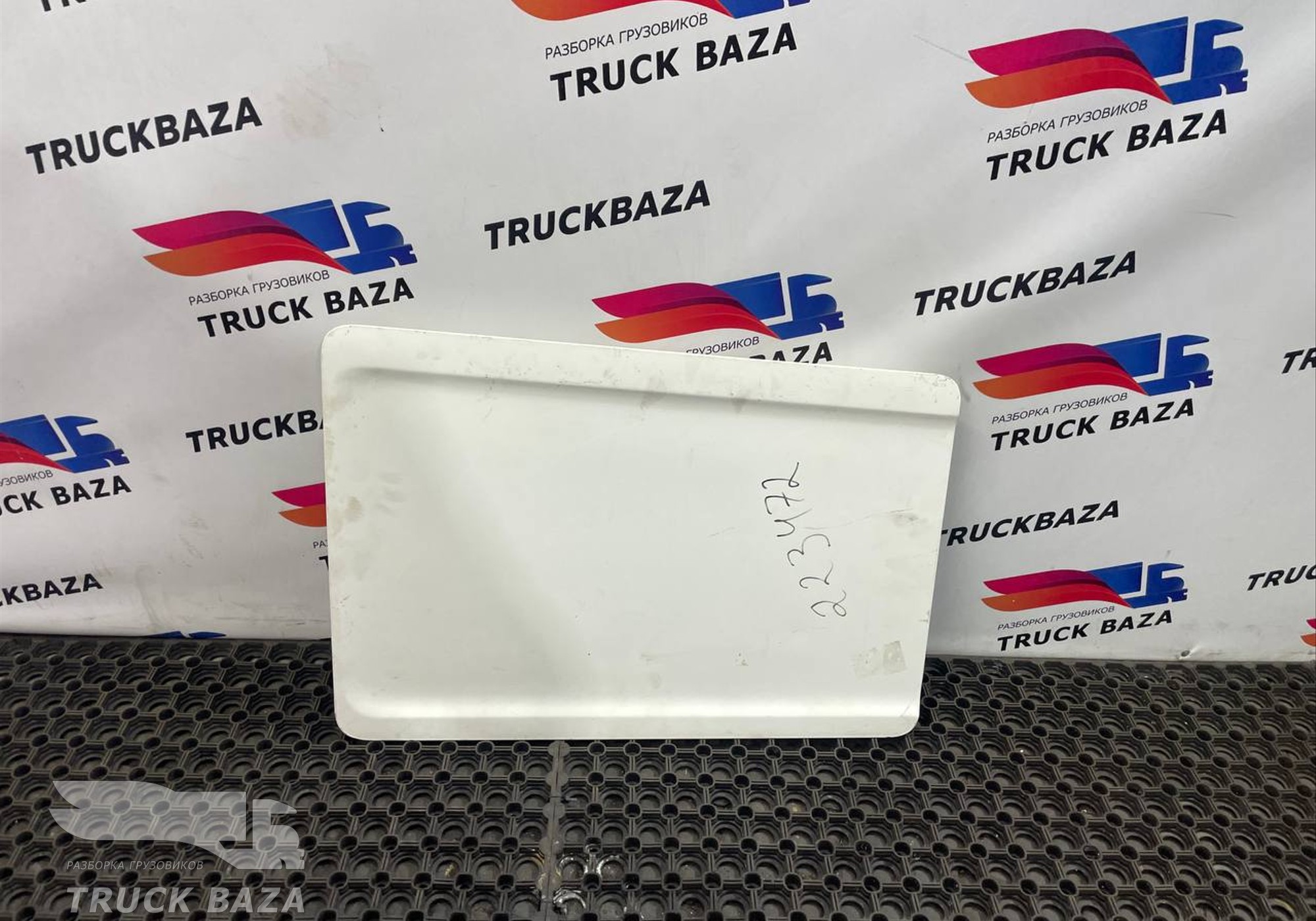 1892707 Крышка инструментального ящика правого для Scania 5-series R (с 2004 по 2016)