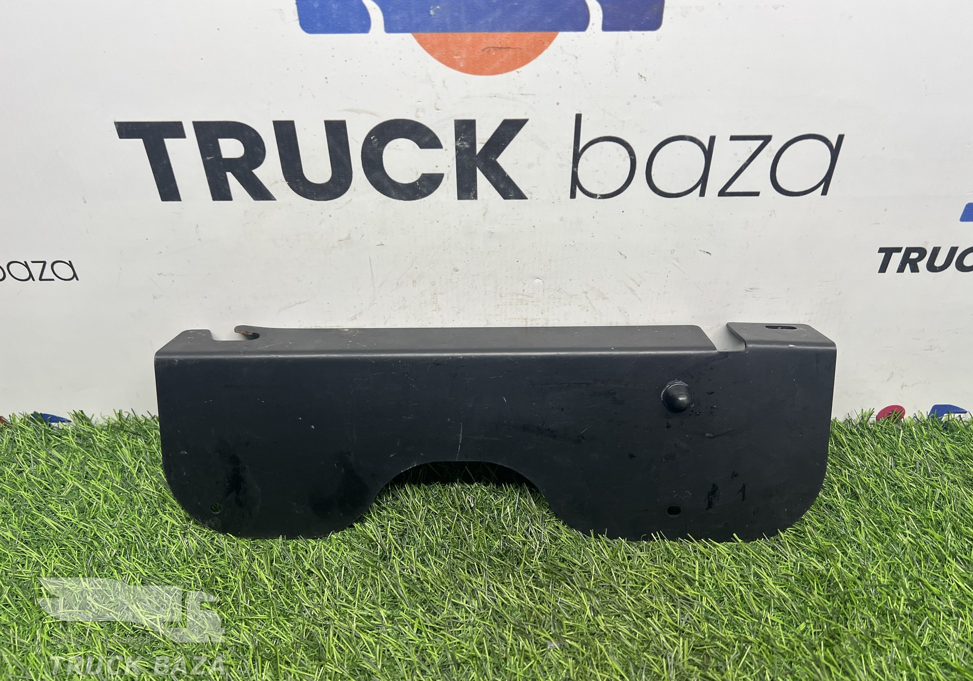 1785210 Кронштейн холодильника правый