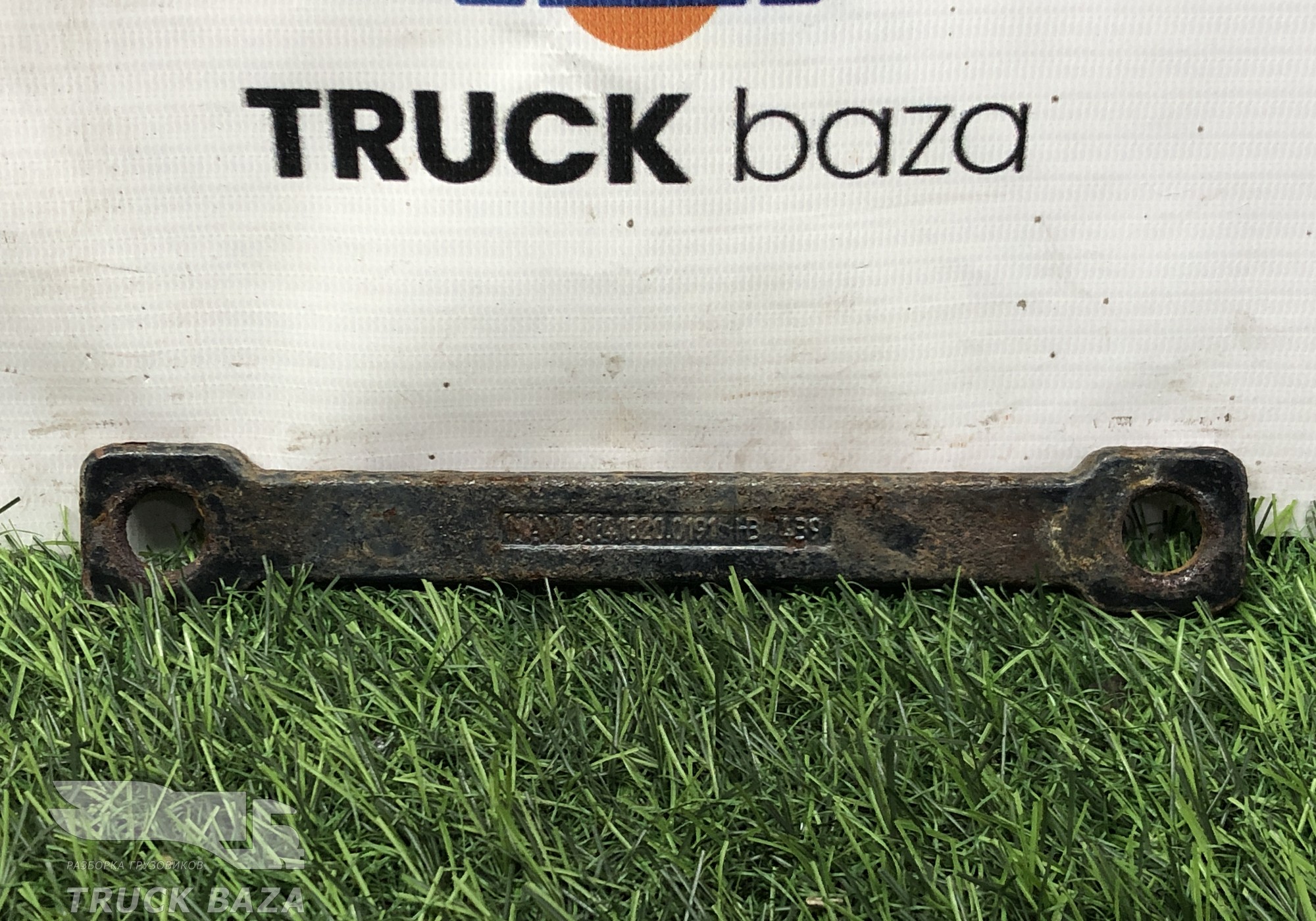 81418200191 Проставка кронштейна бака