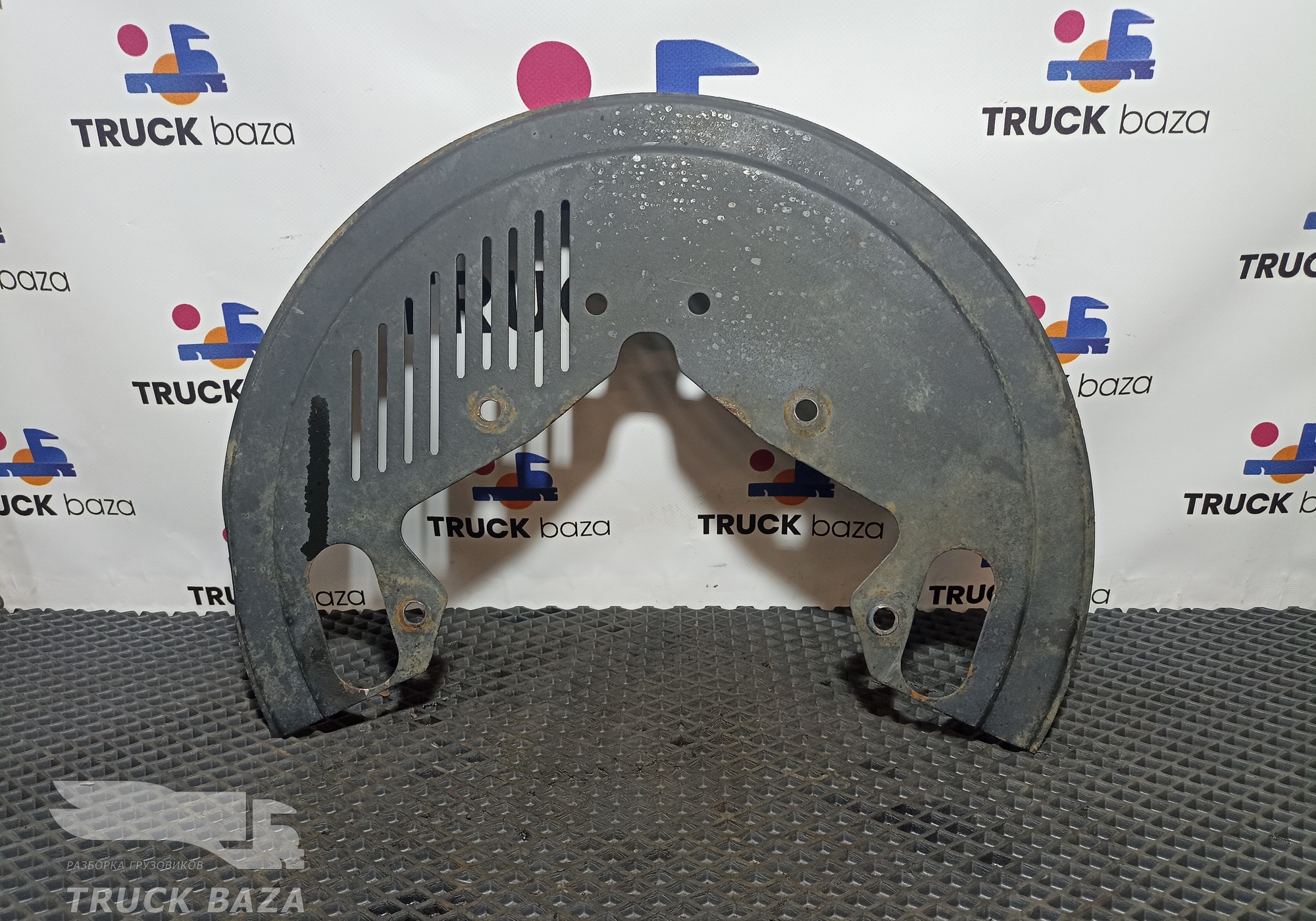A9444230620 Пыльник тормозного диска правый для Mercedes-Benz Axor II (с 2004 по 2010)