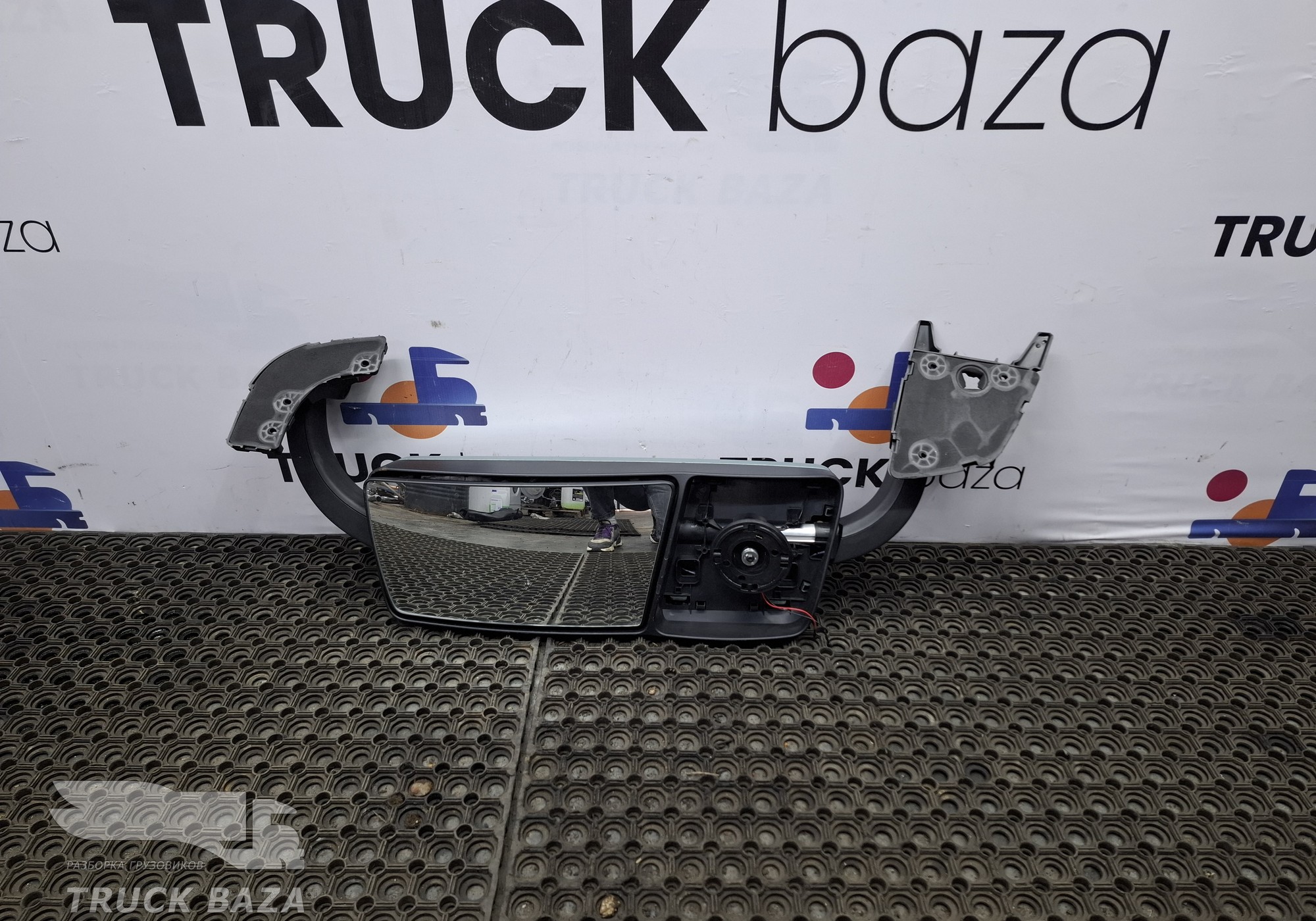 8201005GX106 Зеркало заднего вида боковое левое для DongFeng GX DFH4180