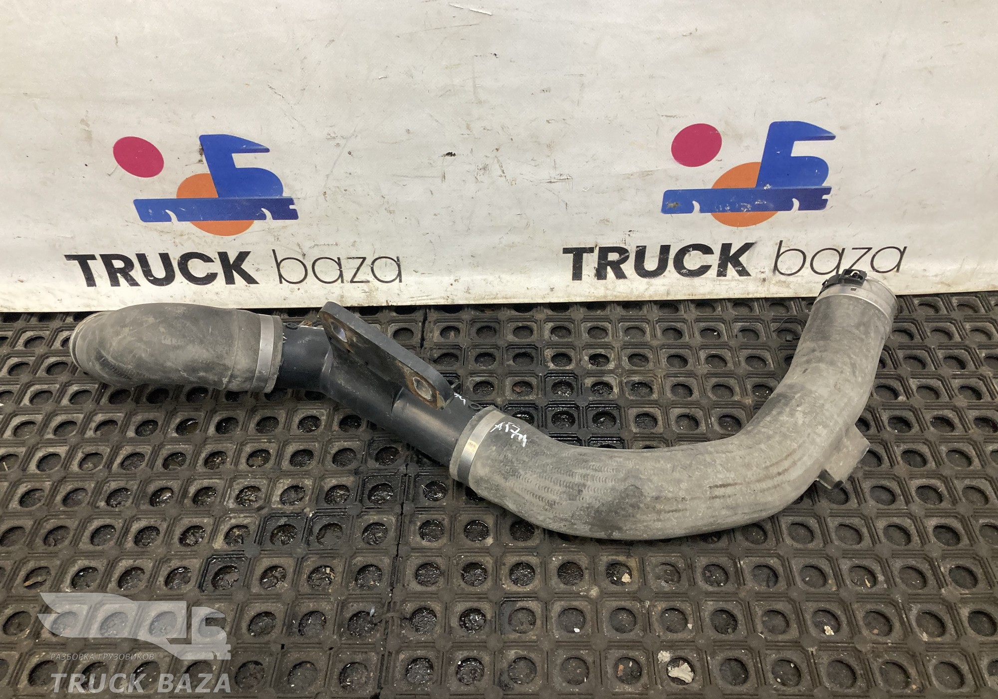 9605000889 Патрубок охлаждающей жидкости для Mercedes-Benz Actros New Actros MP4 (с 2011)