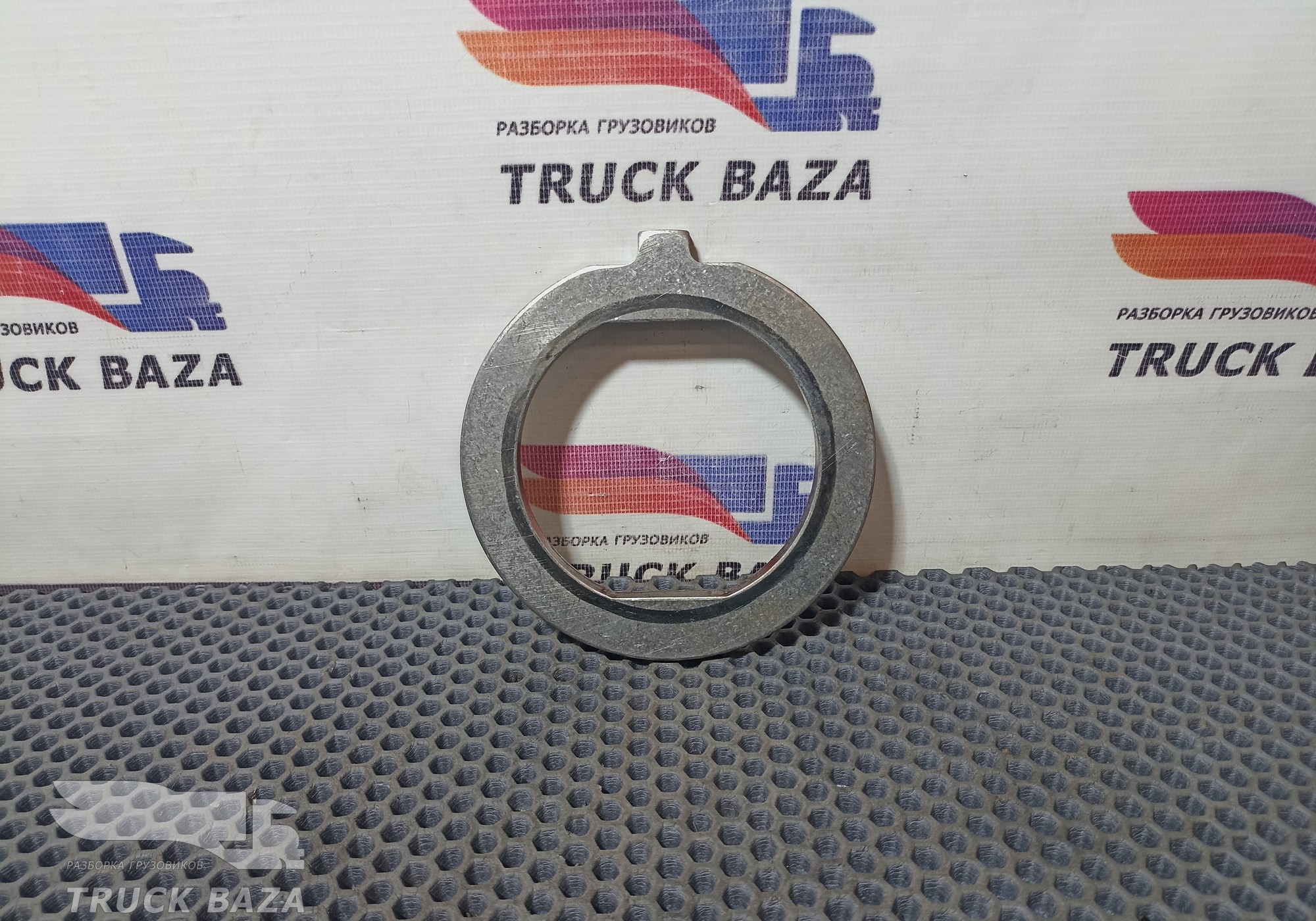 7421806589 Шайба упорная задней ступицы для Volvo FM