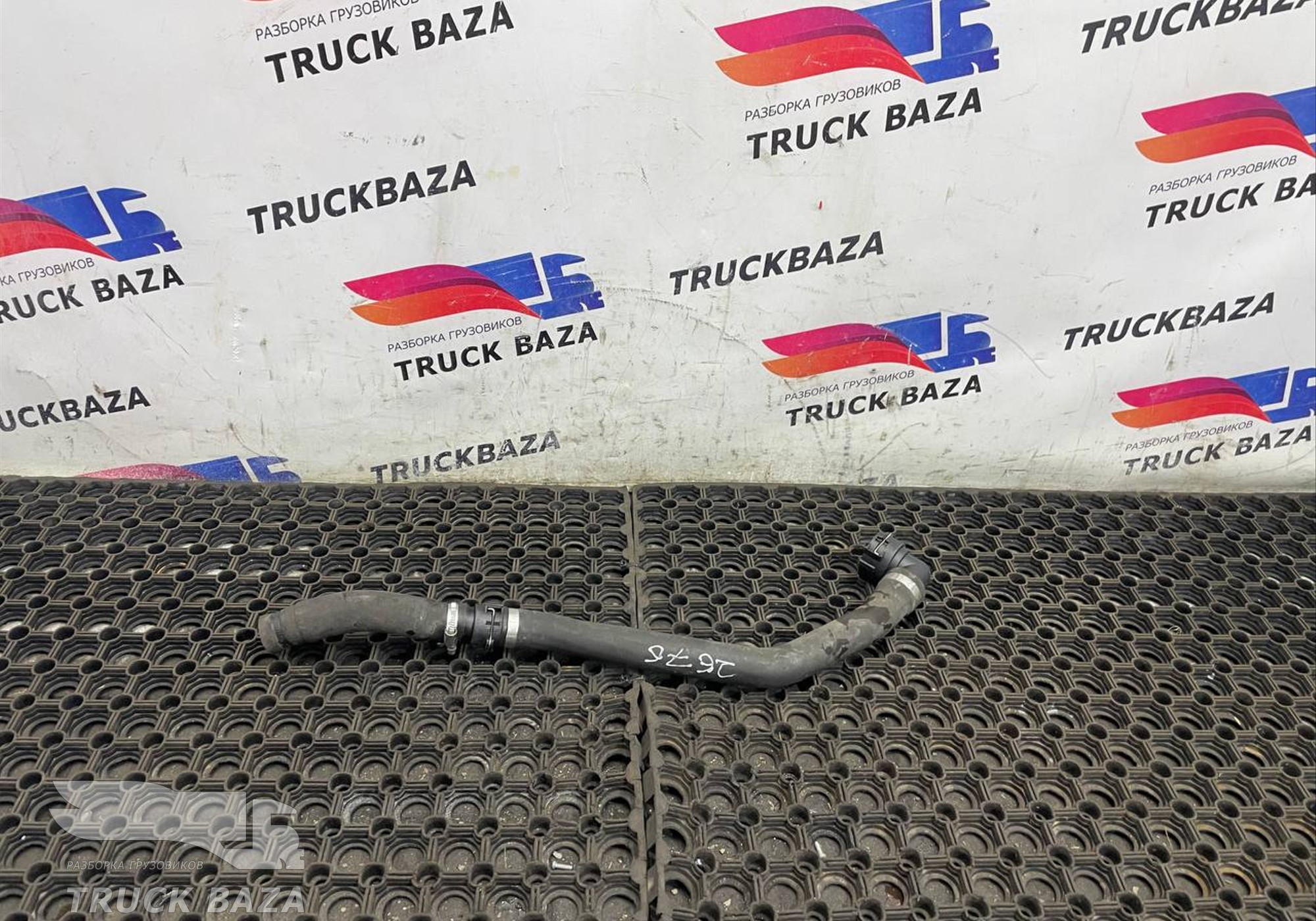 81963050466 Патрубок радиатора для Man TGX II (с 2012)