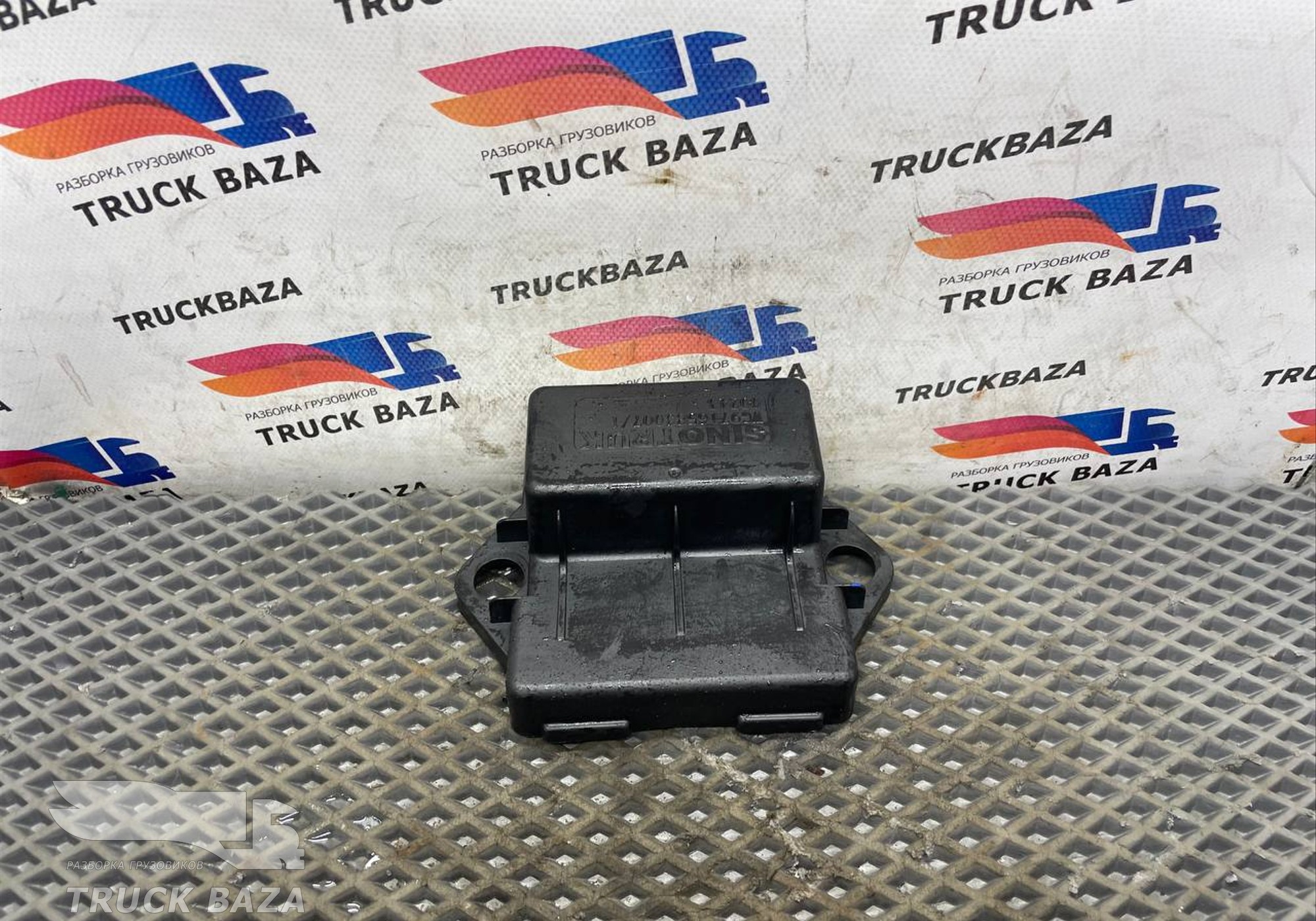 WG9716583007 Крышка блока реле для Sinotruk Sitrak C7H