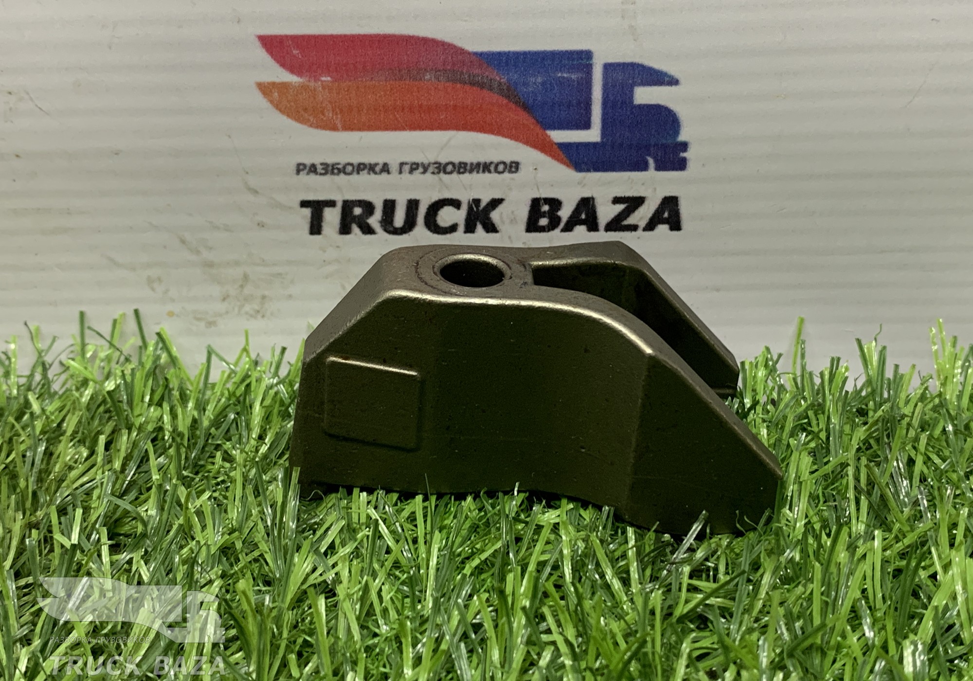 1791123 Кронштейн форсунки топливной