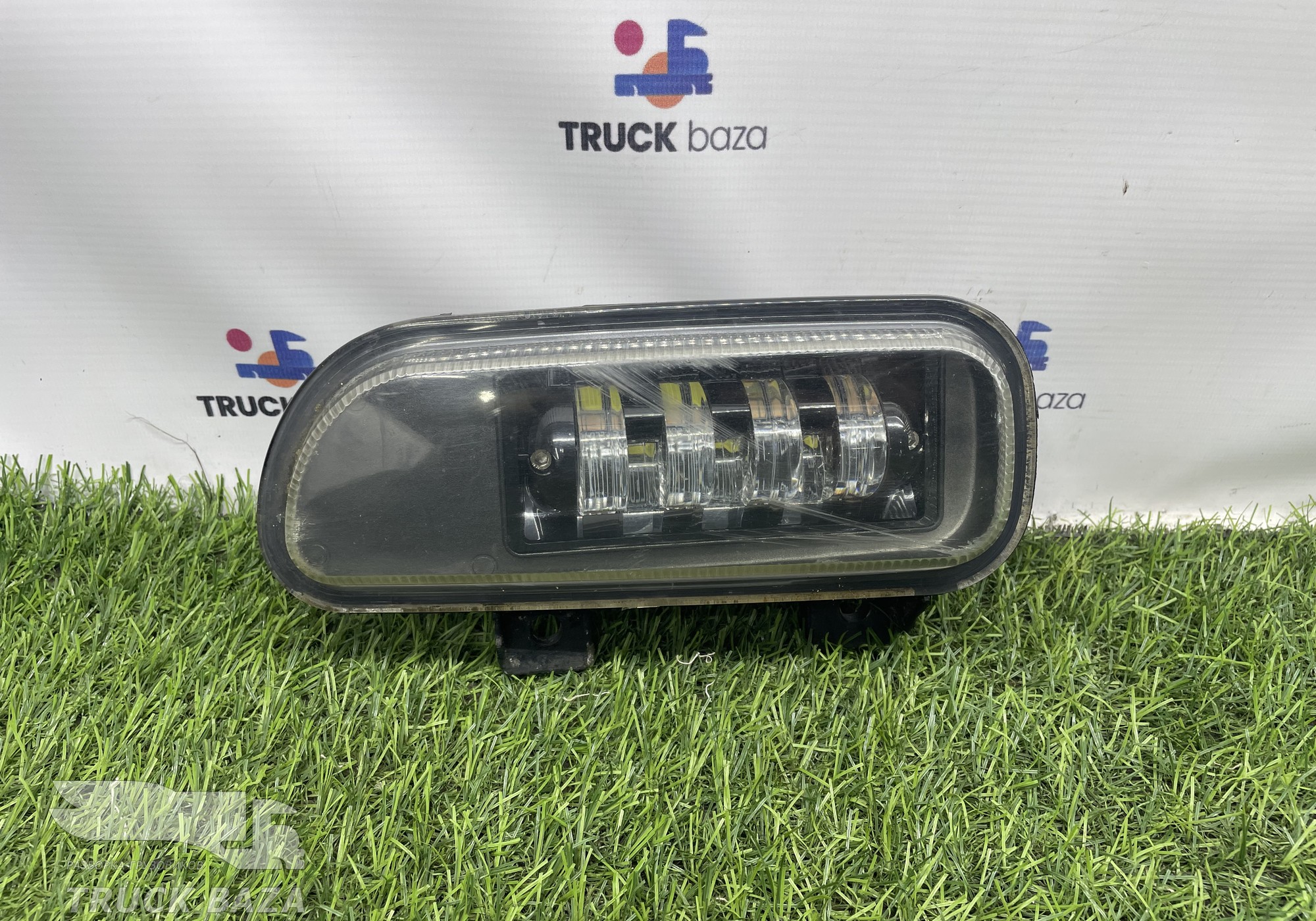 A9408200056 Фара противотуманная левая для КАМАЗ 5490 (с 2013)