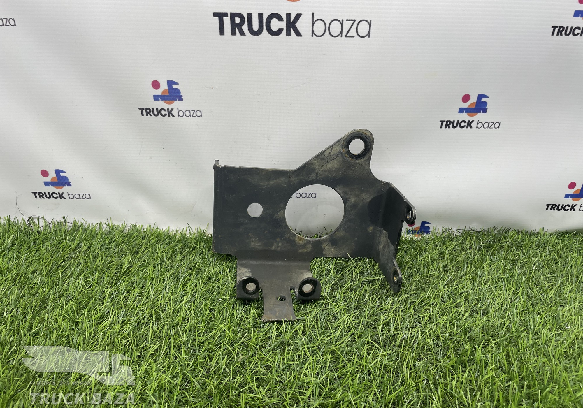 A9304293069 Кронштейн ускорительного клапана