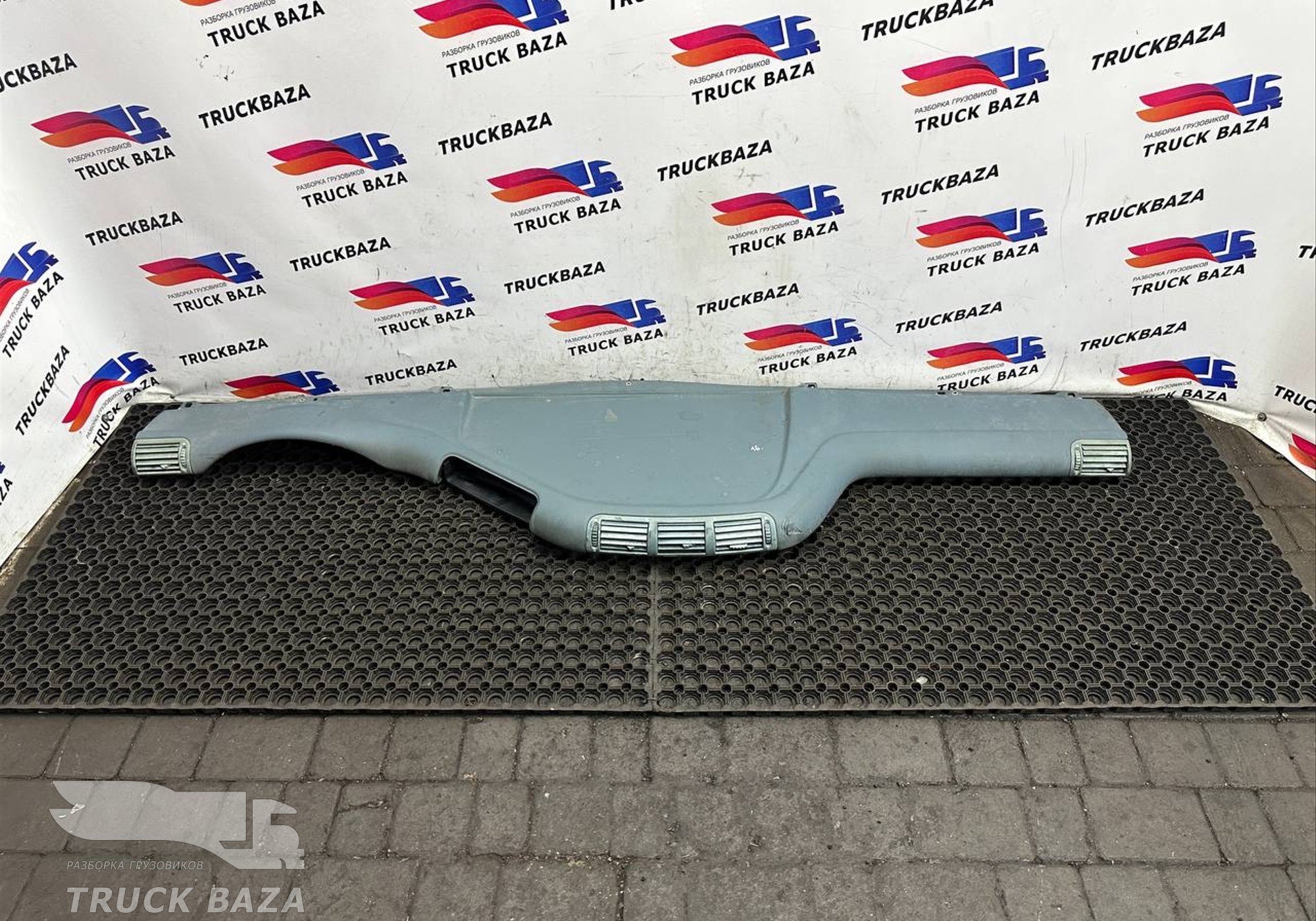 1652069 Накладка торпедо верхняя для Daf CF III (с 2013 по 2017)