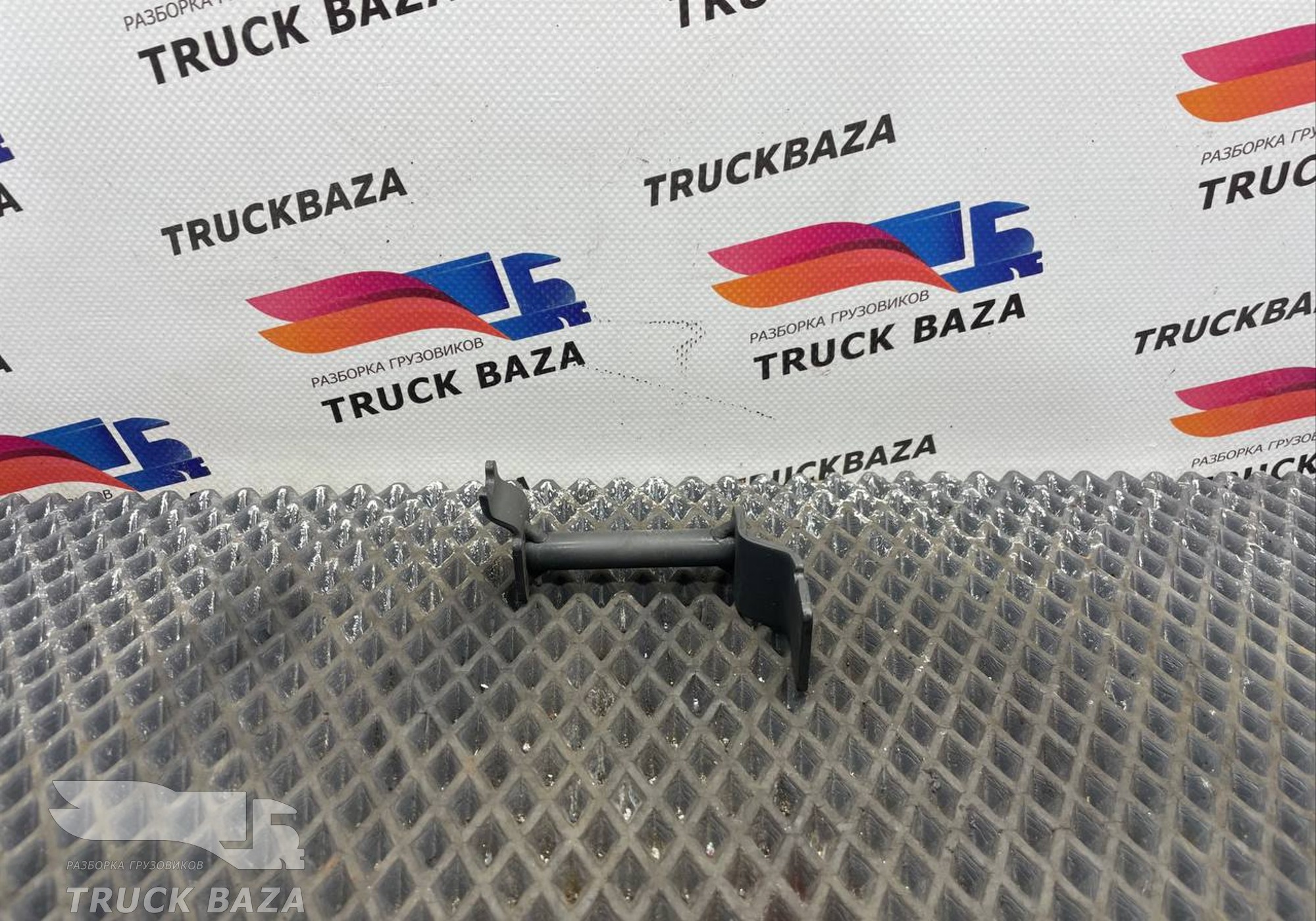 2126185 Кронштейн проводки двигателя для Daf XF106 (с 2012)