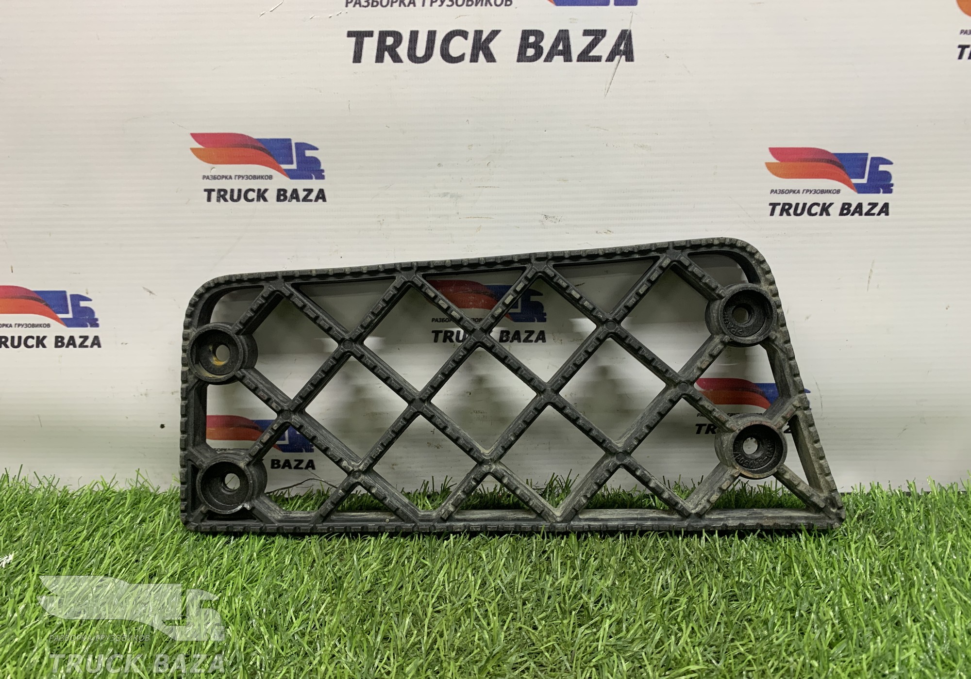 5490840501710 Площадка подножки